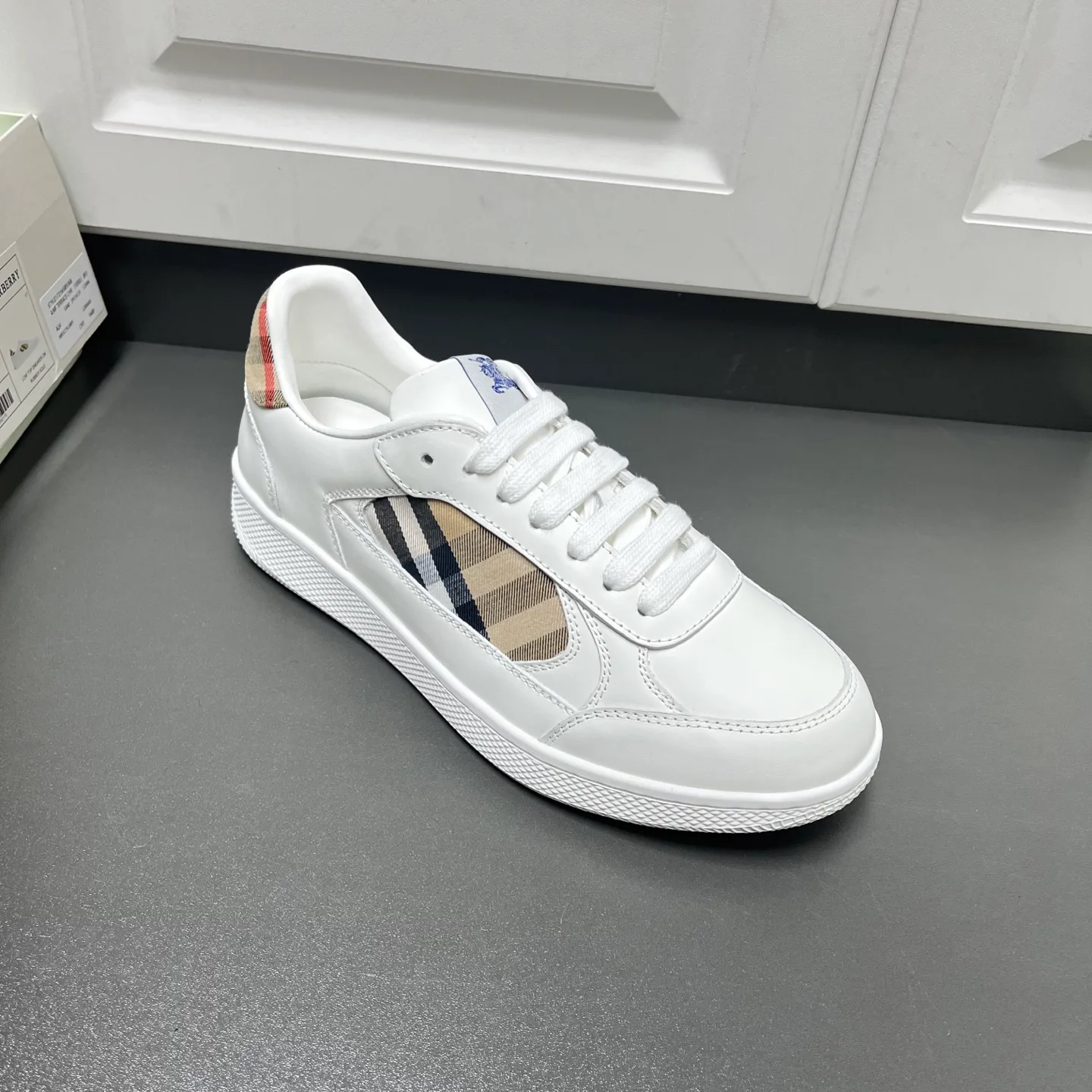 Кроссовки Женские Burberry 9998348
