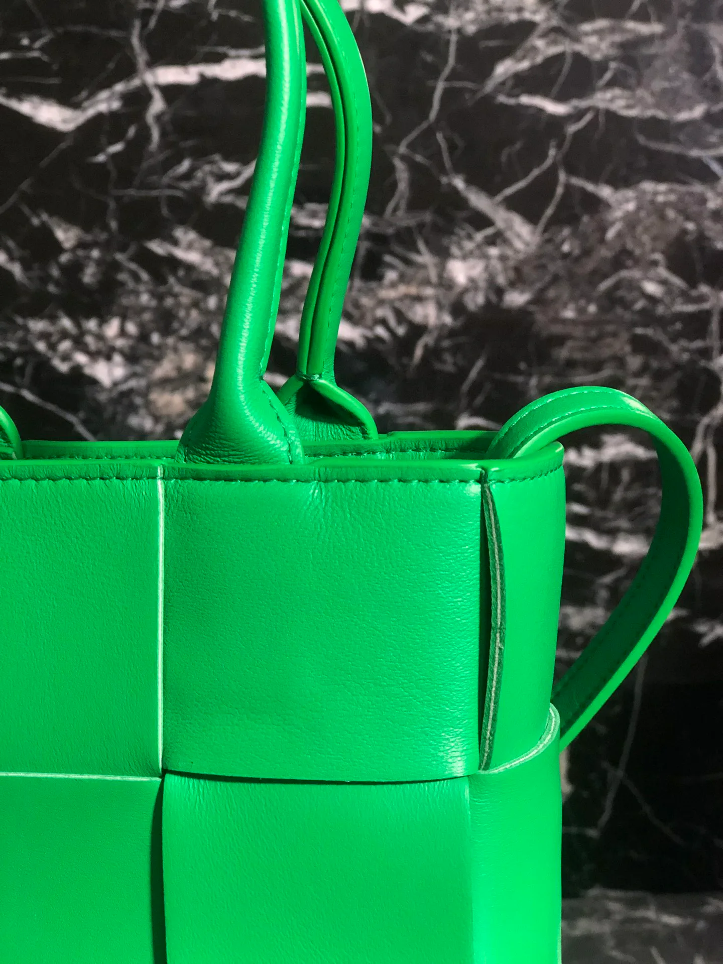 Классические Сумки Женские Bottega Veneta 10633459