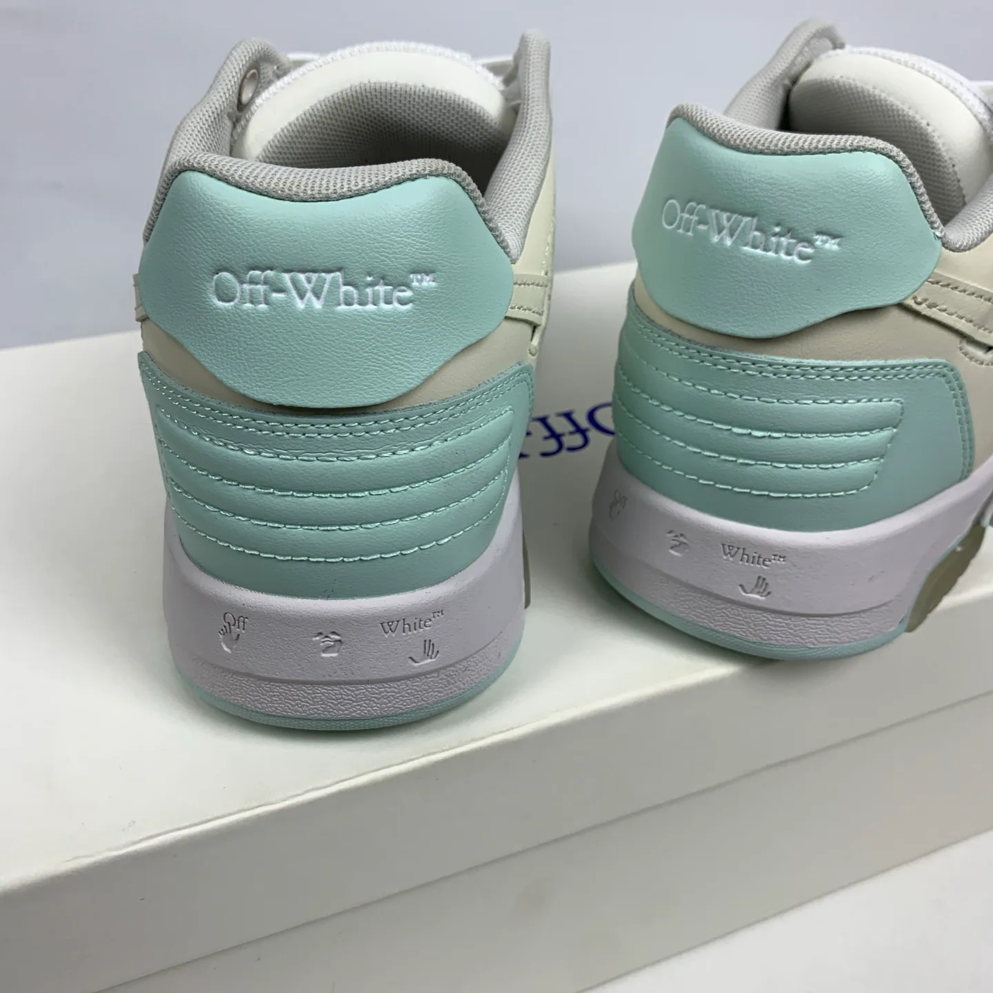 Кроссовки Женские Off-White 17776392