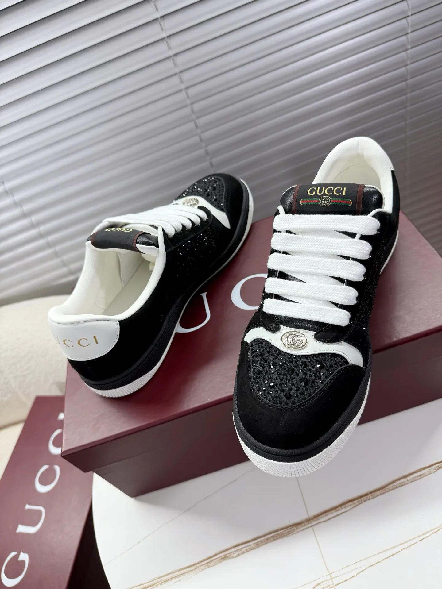 Кроссовки Женские Gucci 17451083