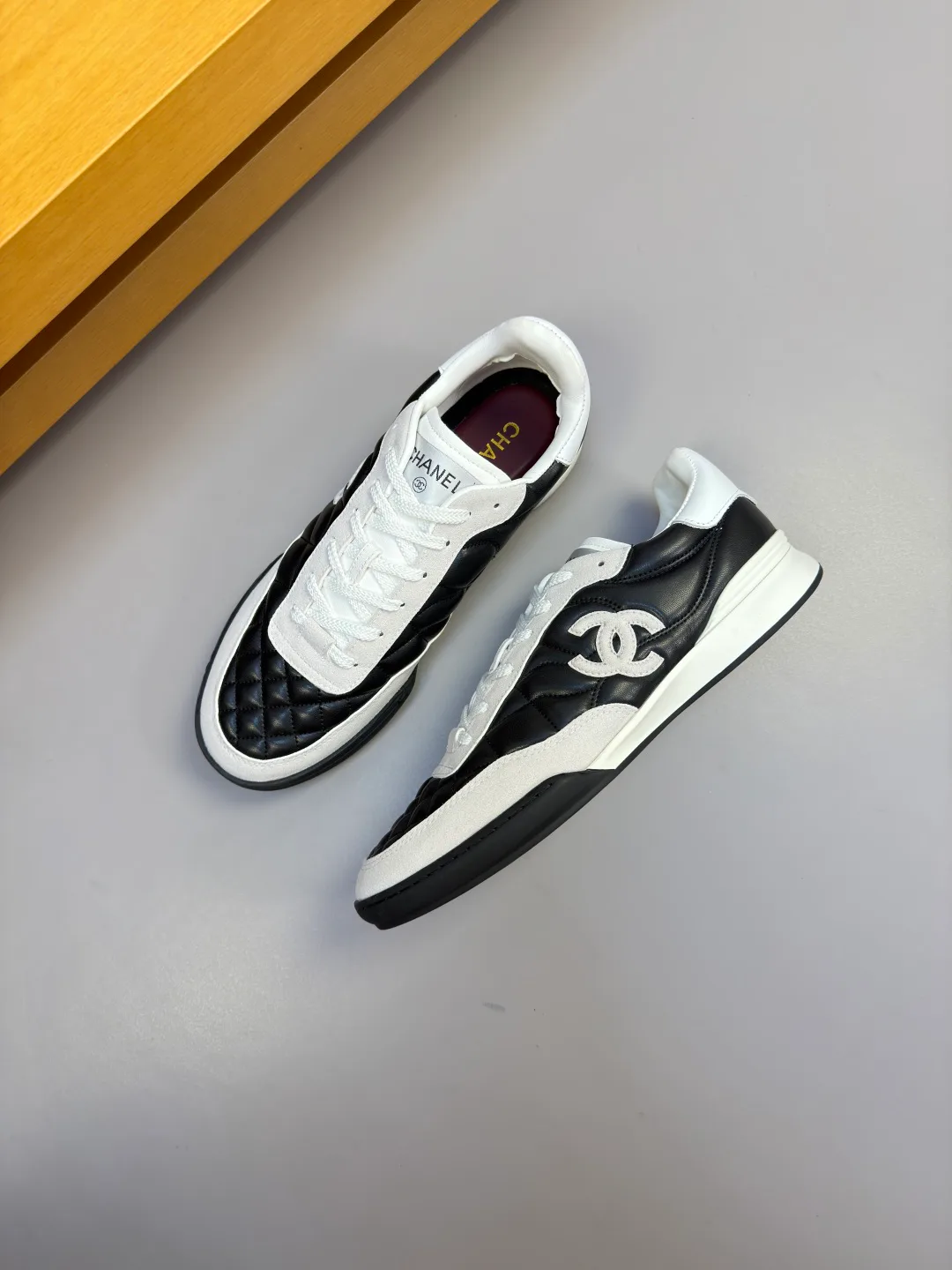 Кроссовки Женские Chanel 18744064