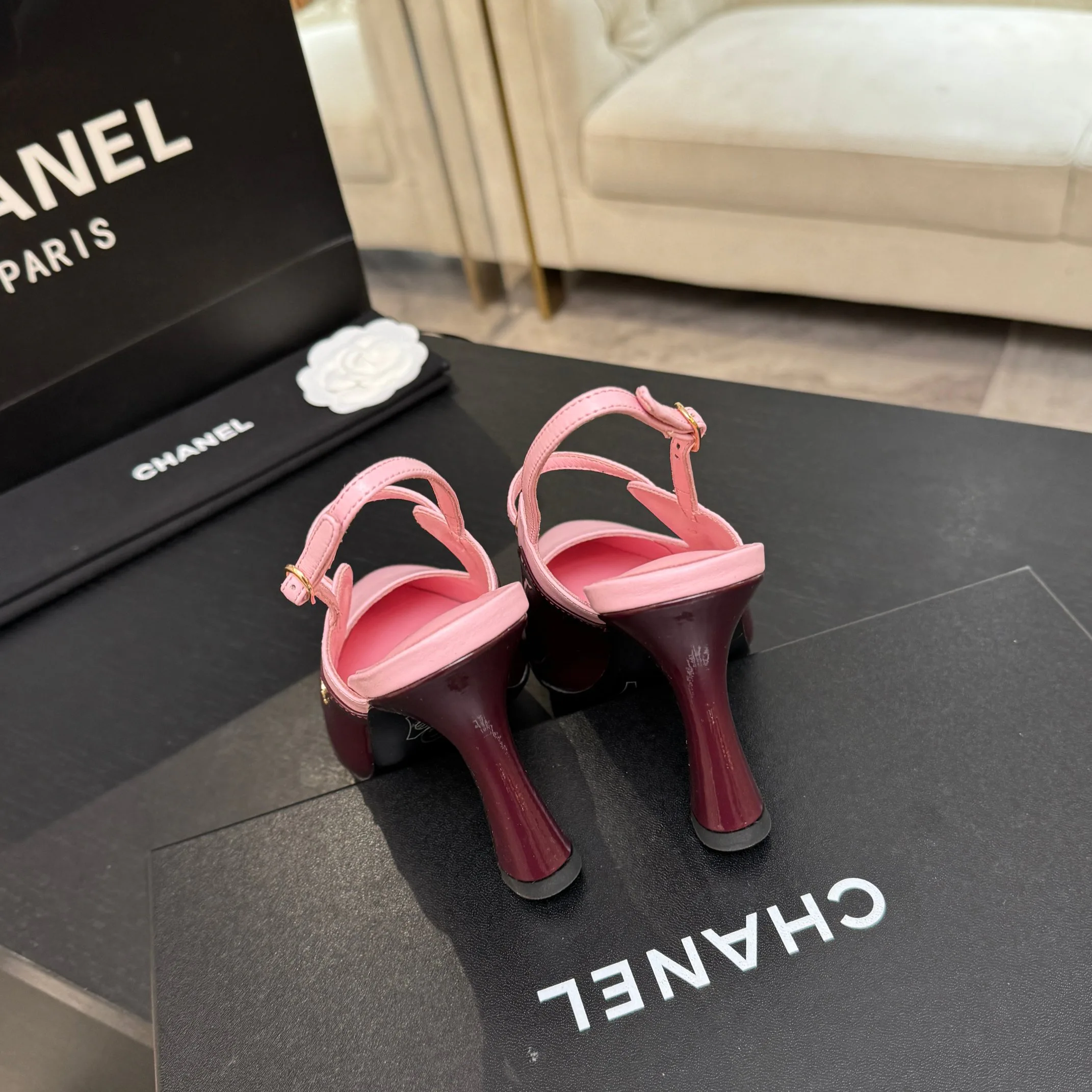 Босоножки Женские Chanel 18889327