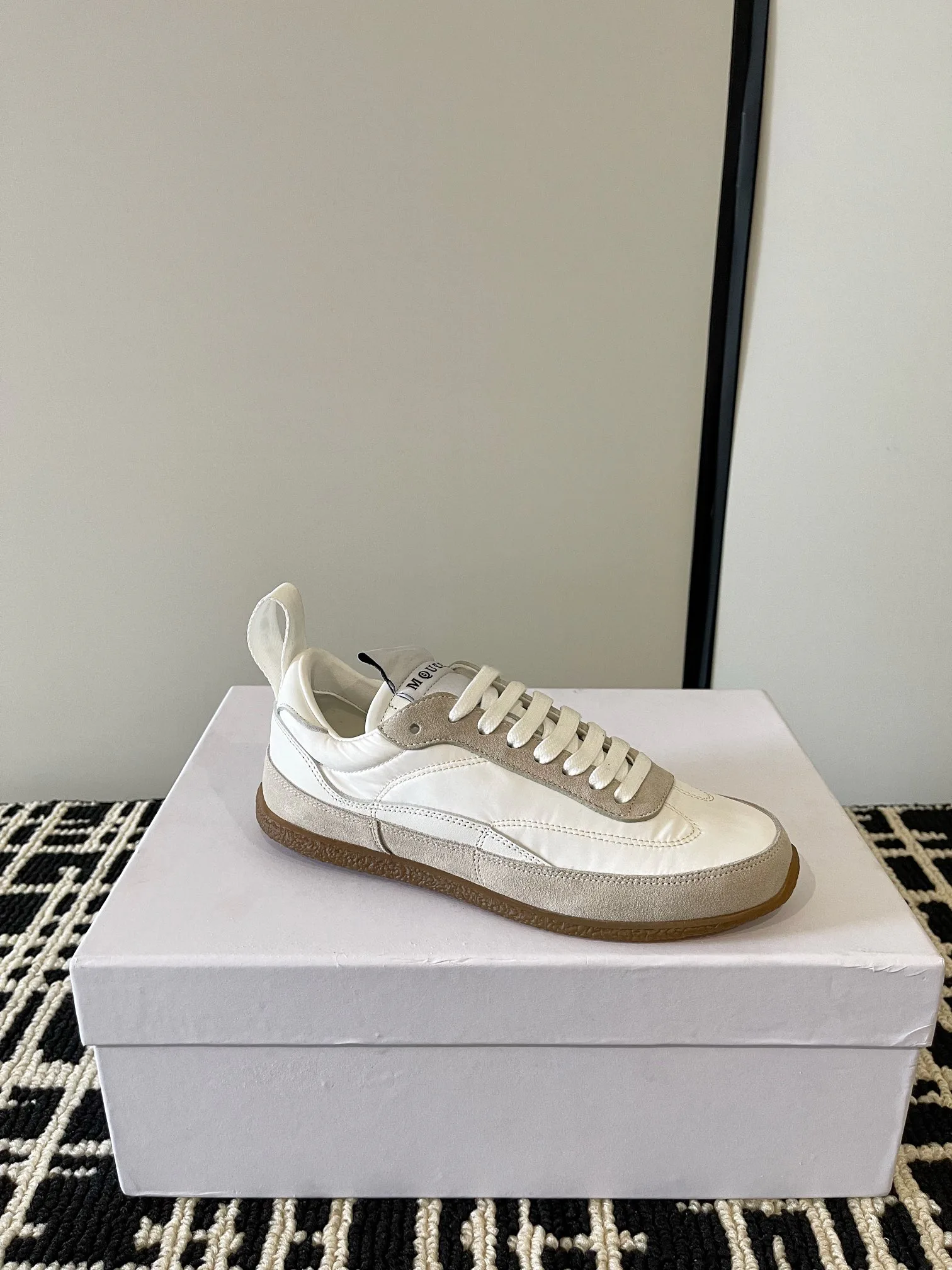 Кроссовки Женские Alexander Mcqueen 10654956