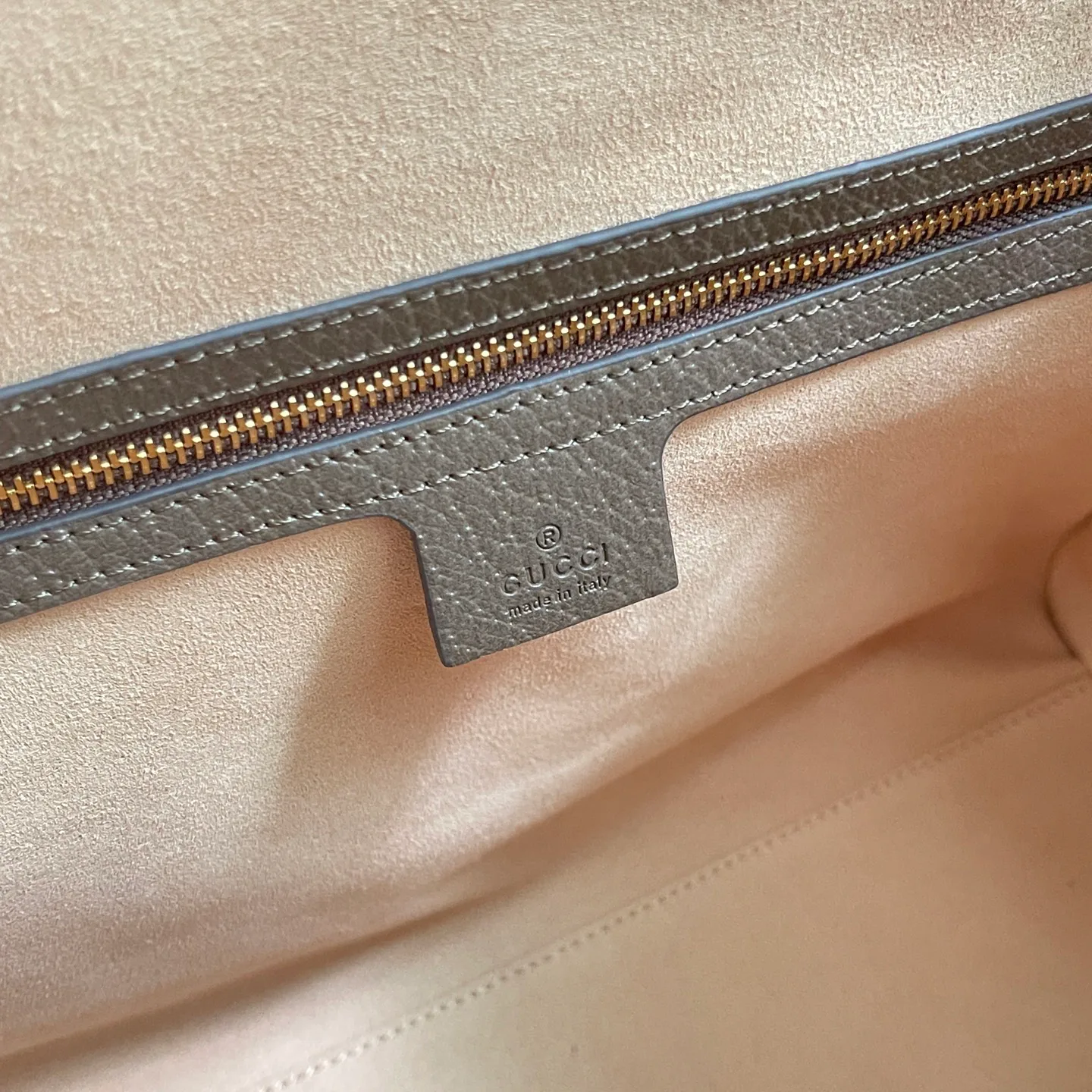 Классические Сумки Женские Gucci 13558932