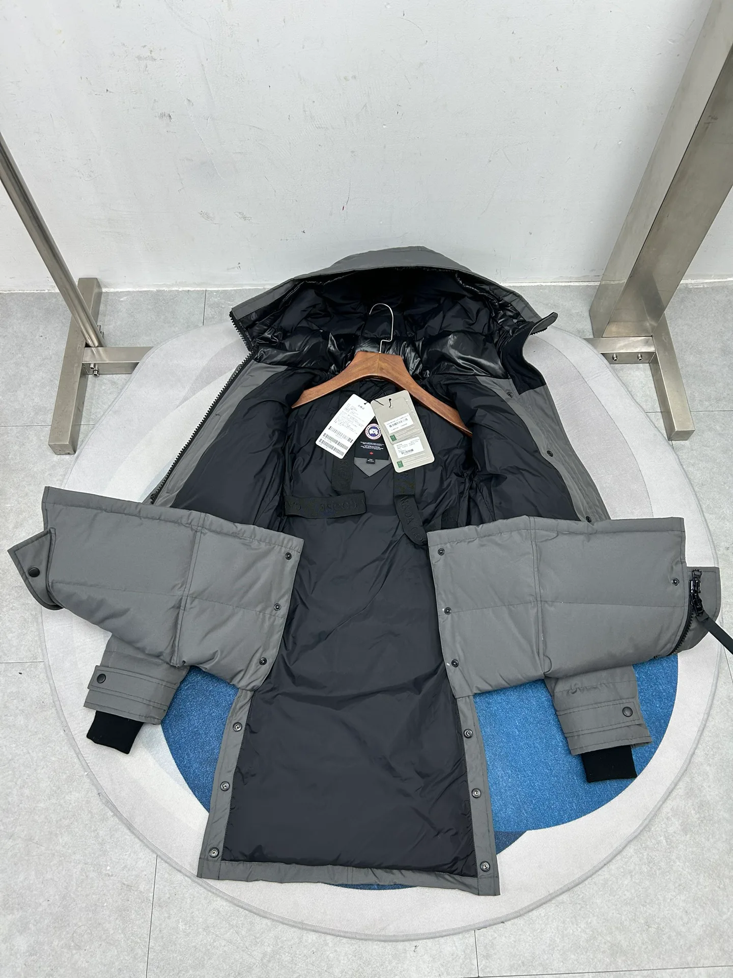 Пальто Женские Canada Goose 4825874