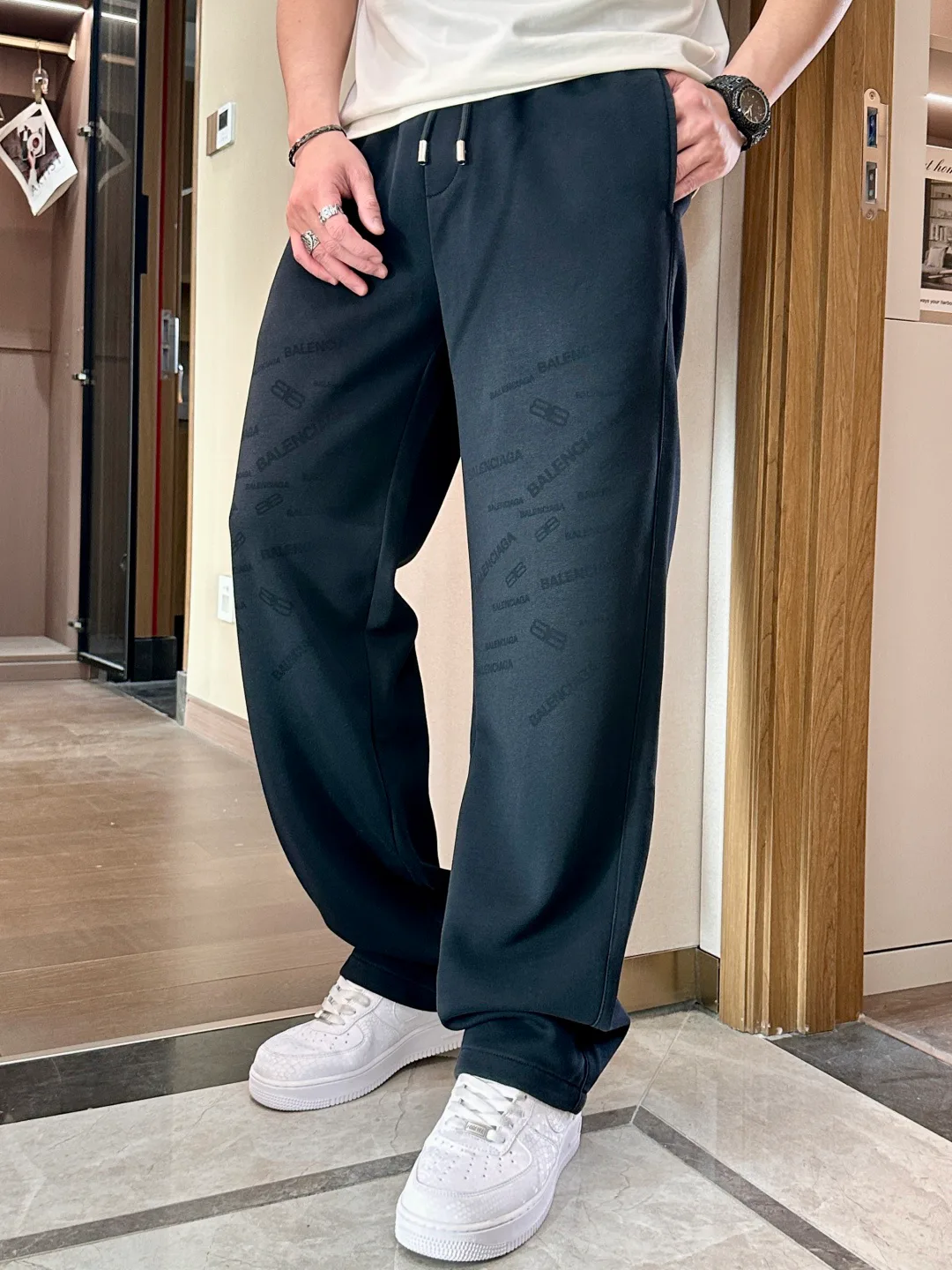 Брюки Мужские Balenciaga 13169965
