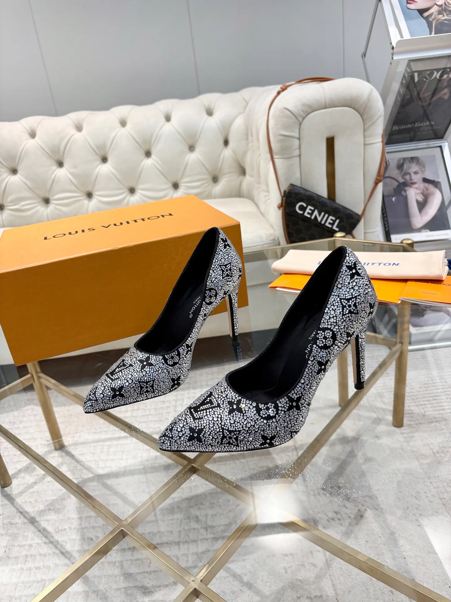 Туфли Женские Louis Vuitton 18740829