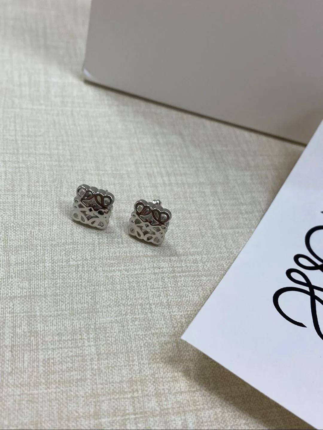 Бижутерия Loewe 1302347