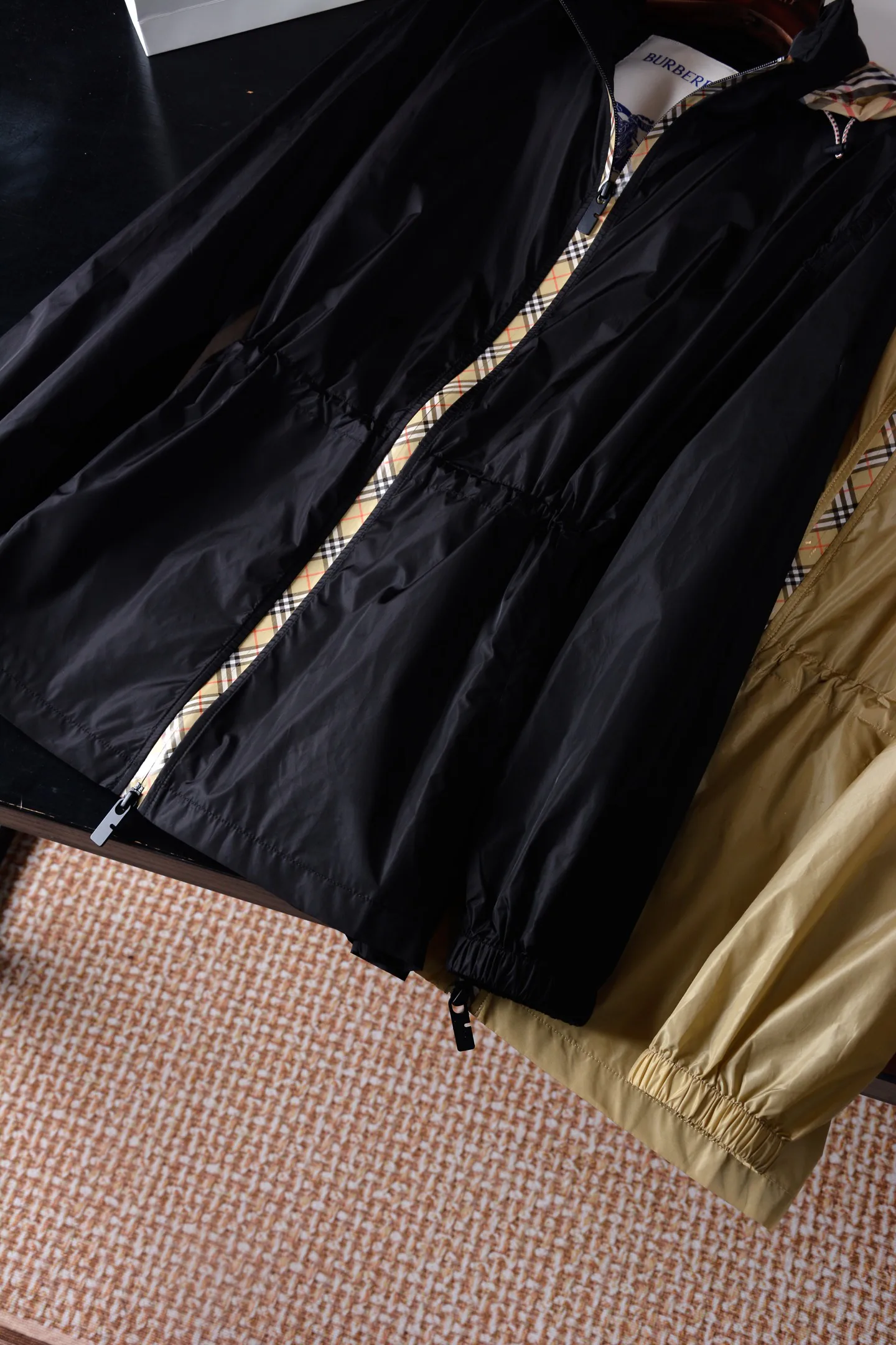 Куртки И Пуховики Женские Burberry 13458133