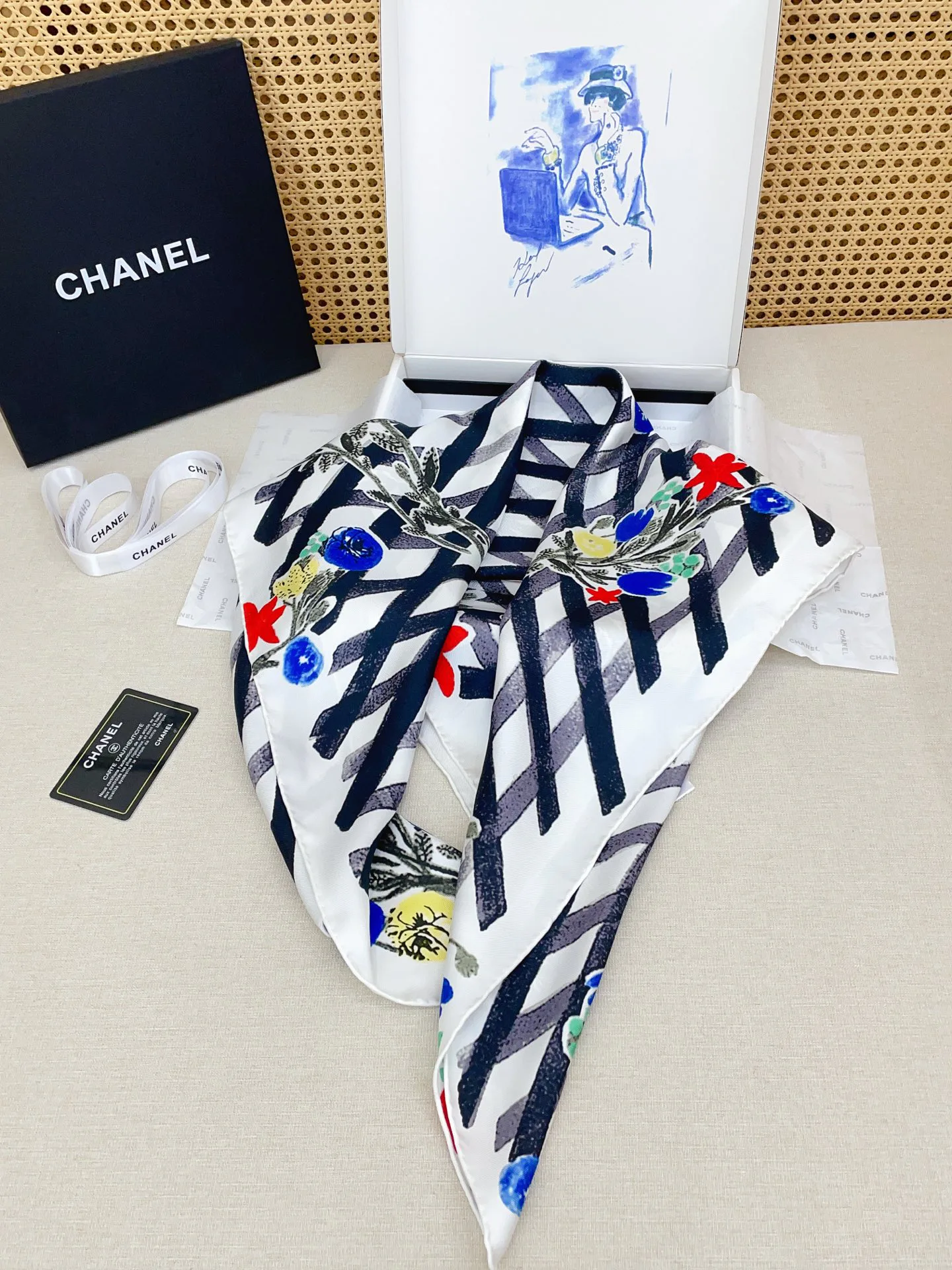 Платки Chanel 13119774