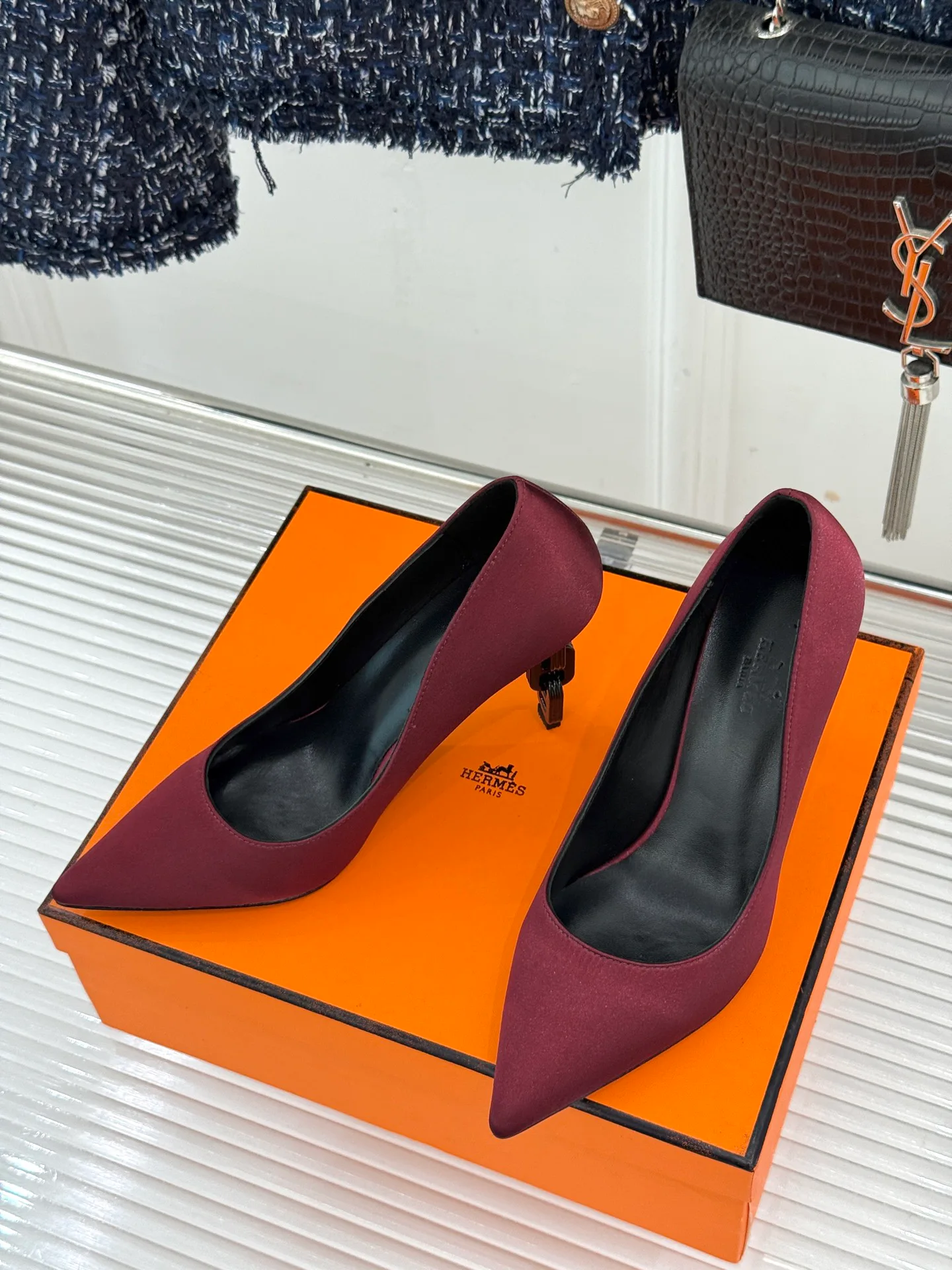Туфли Женские Hermes 18080279