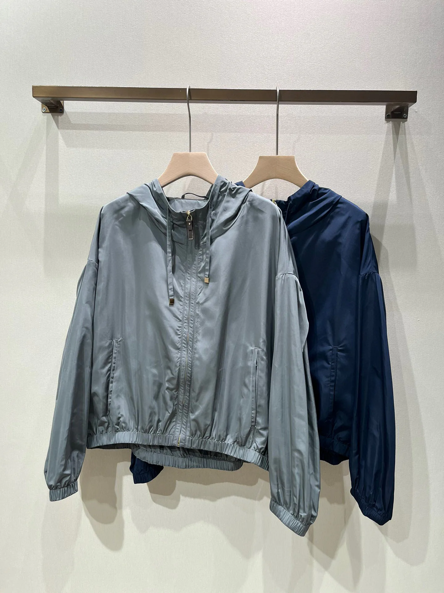 Куртки И Пуховики Женские Max Mara 11267