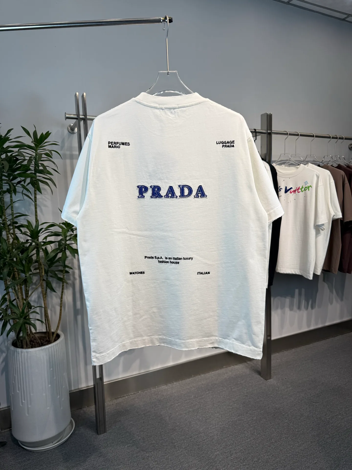 Футболки Женские Prada 11460856