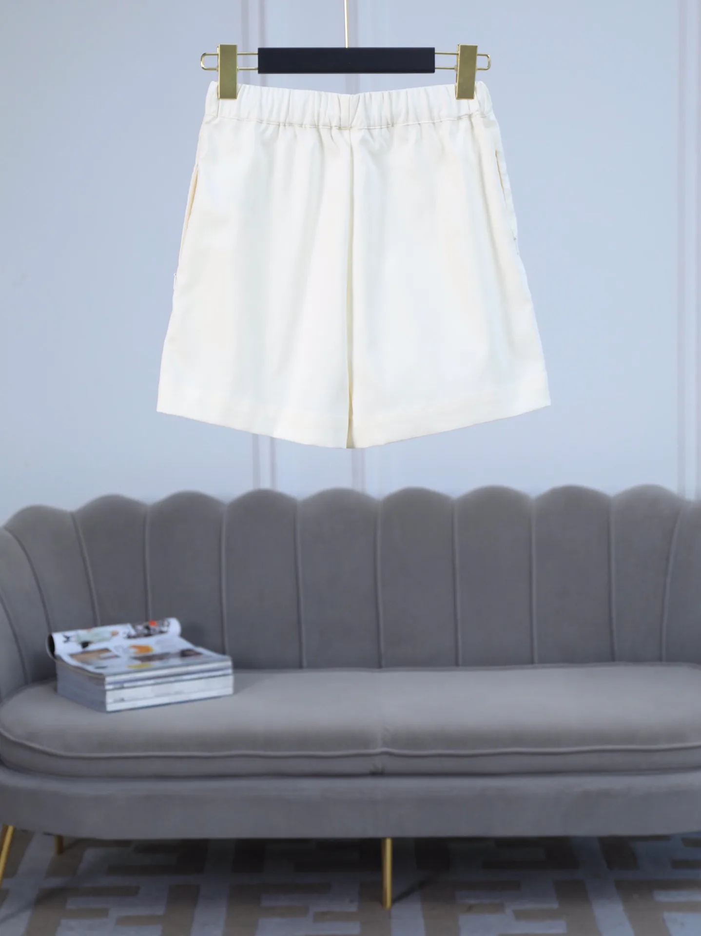 Шорты Женские Fendi 11201556