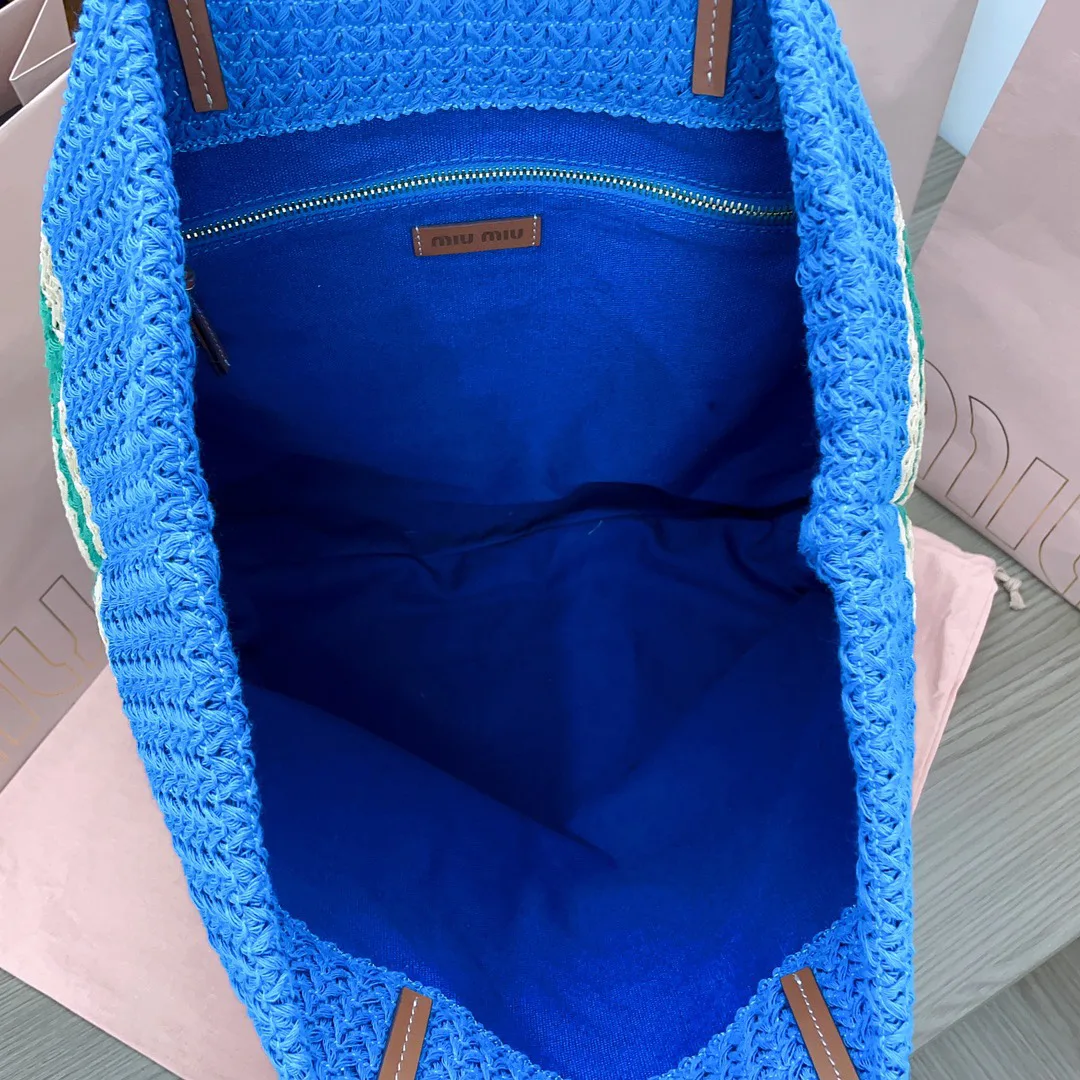 Классические Сумки Женские Miu Miu 445101