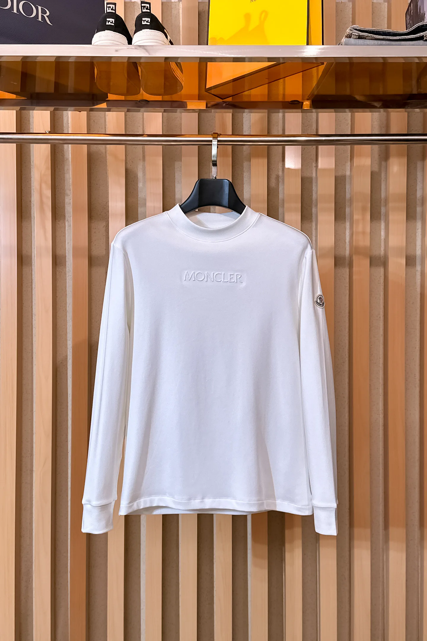 Лонгсливы Мужские Moncler 235247