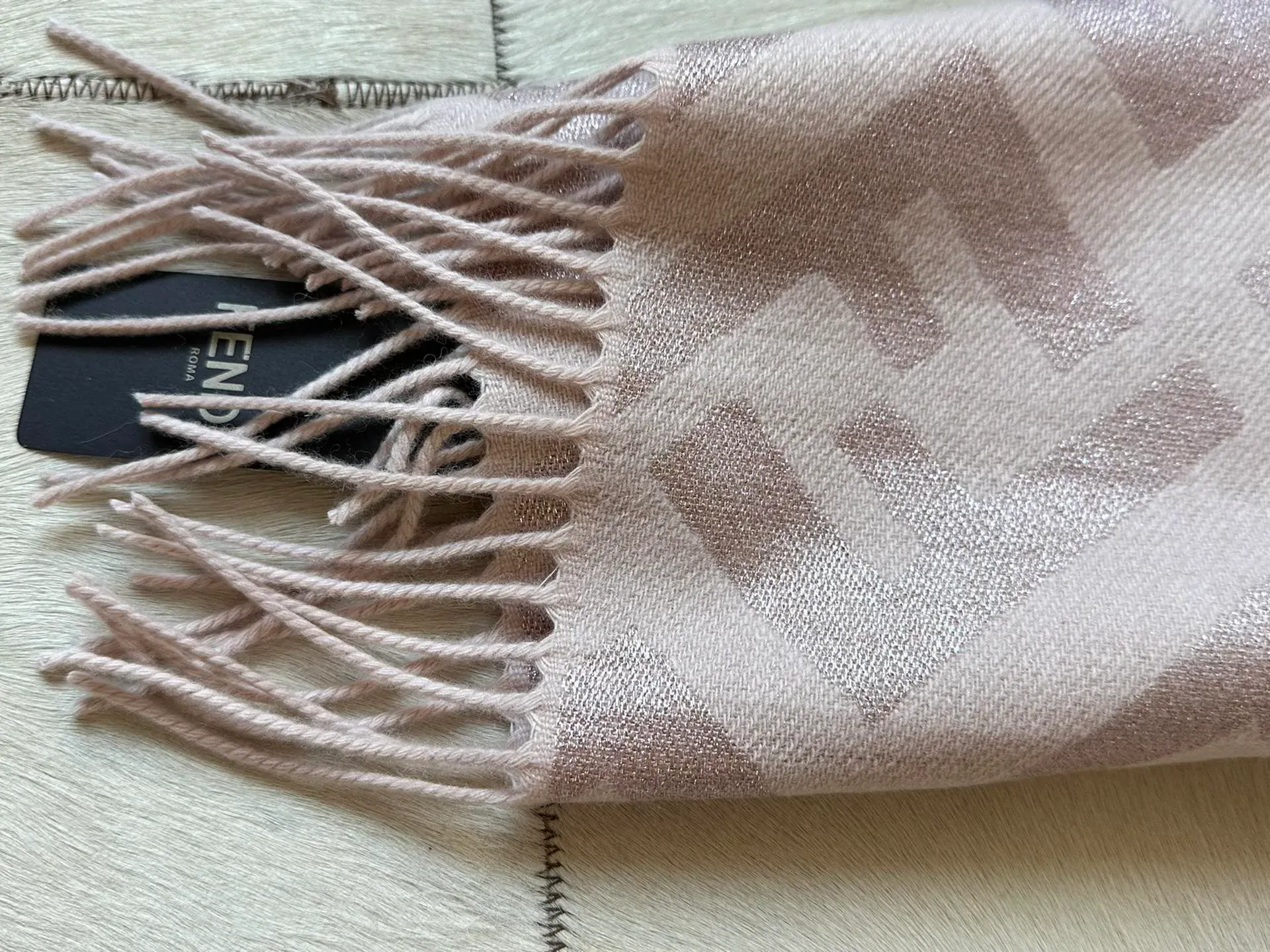 Шарфы Fendi 1437070