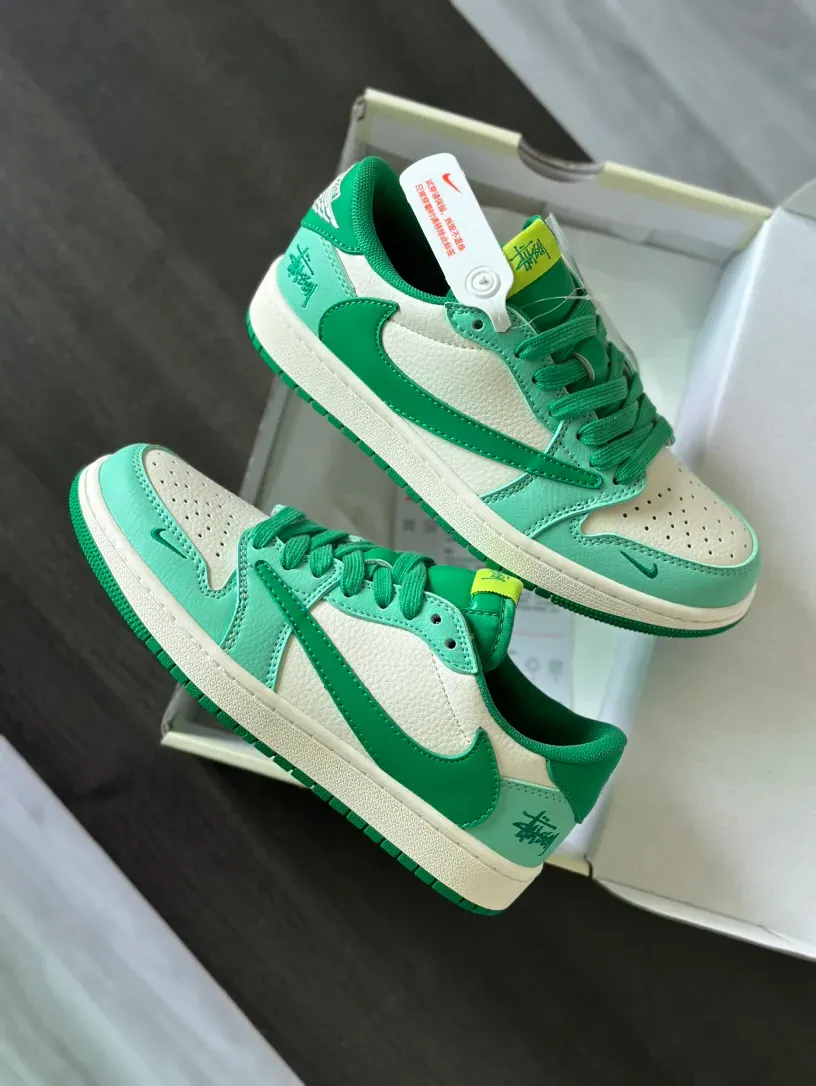 Кроссовки Женские Nike 16928