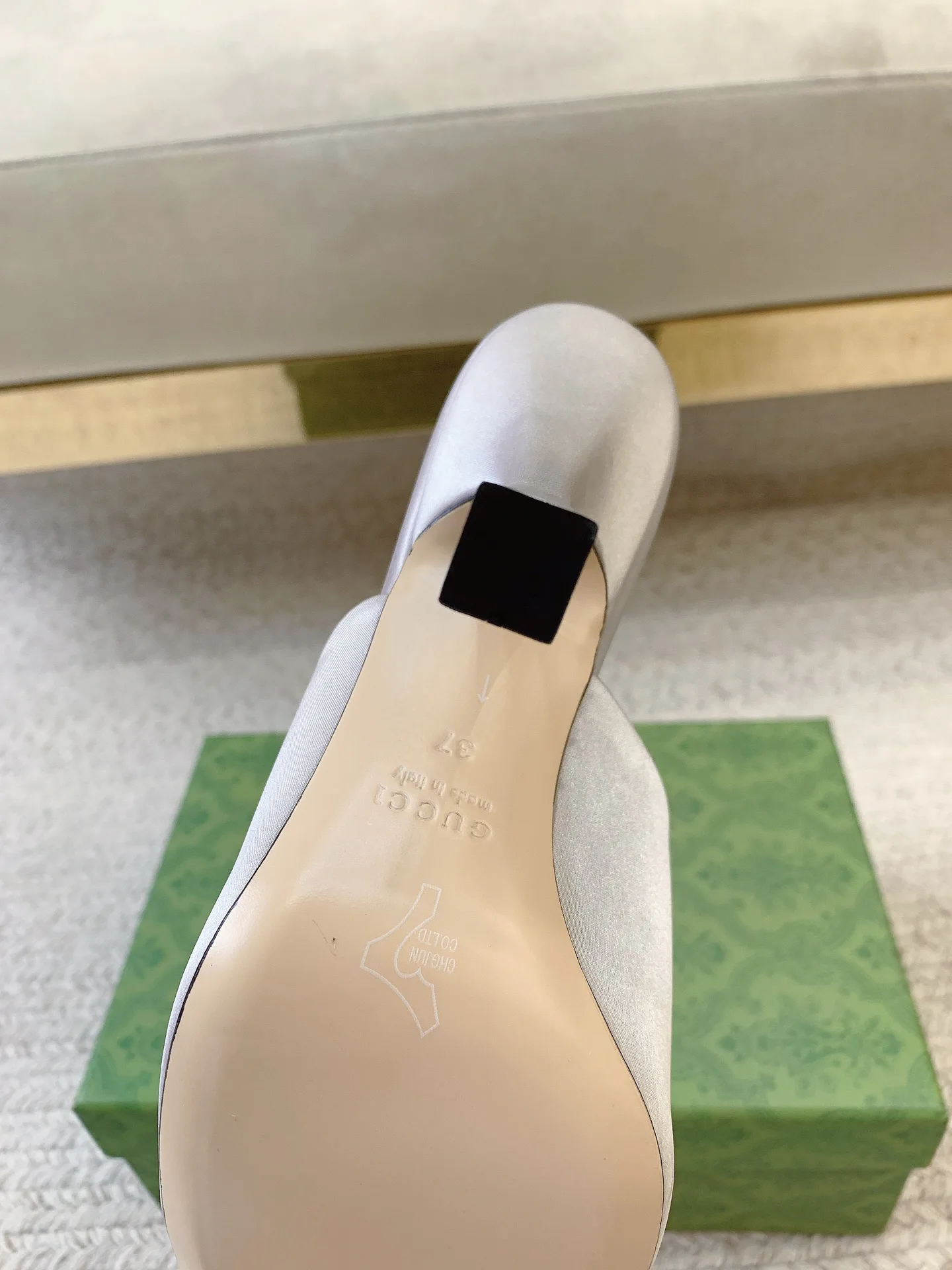 Босоножки Женские Gucci 950751