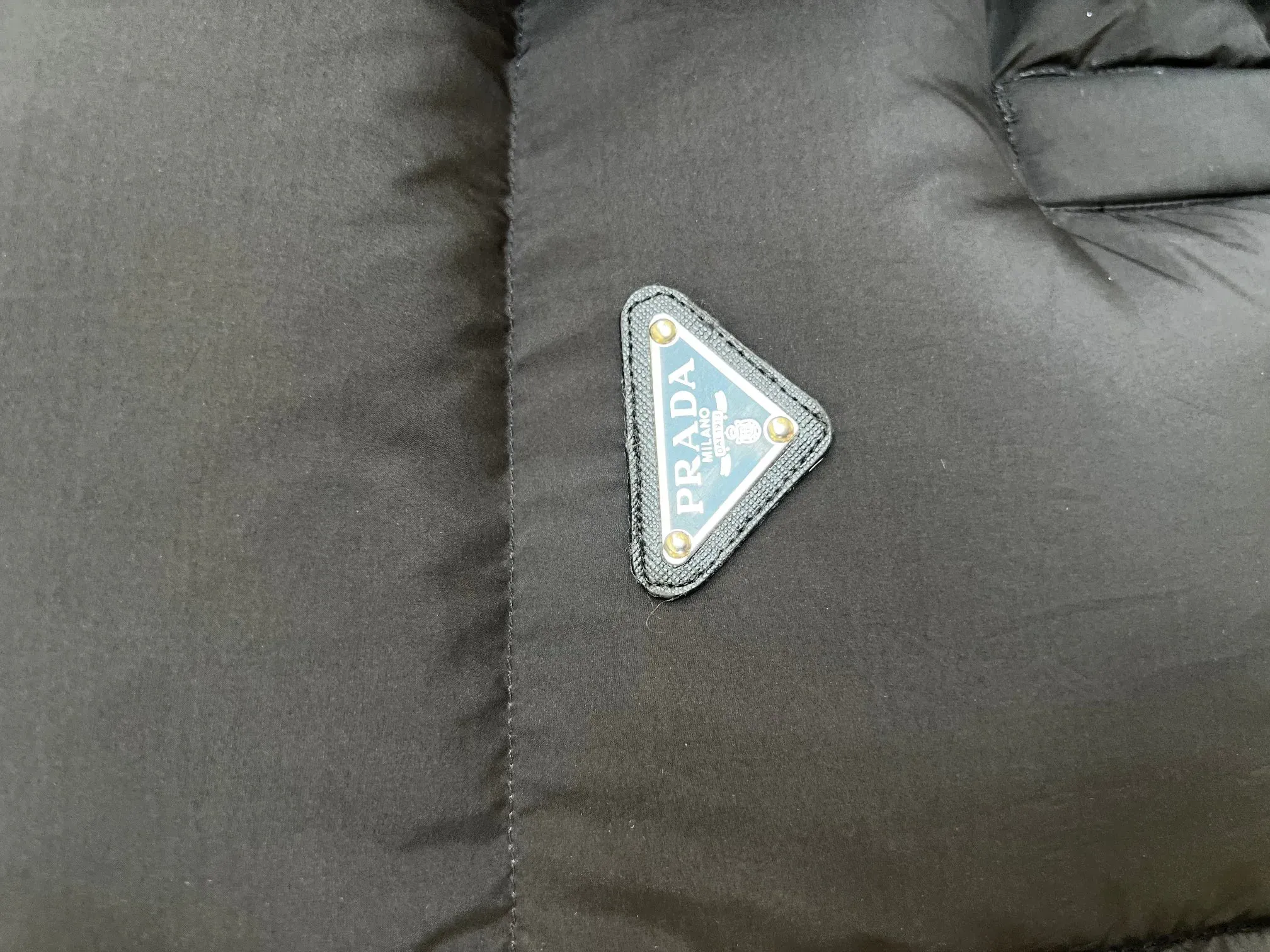 Куртки И Пуховики Женские Prada 2162136