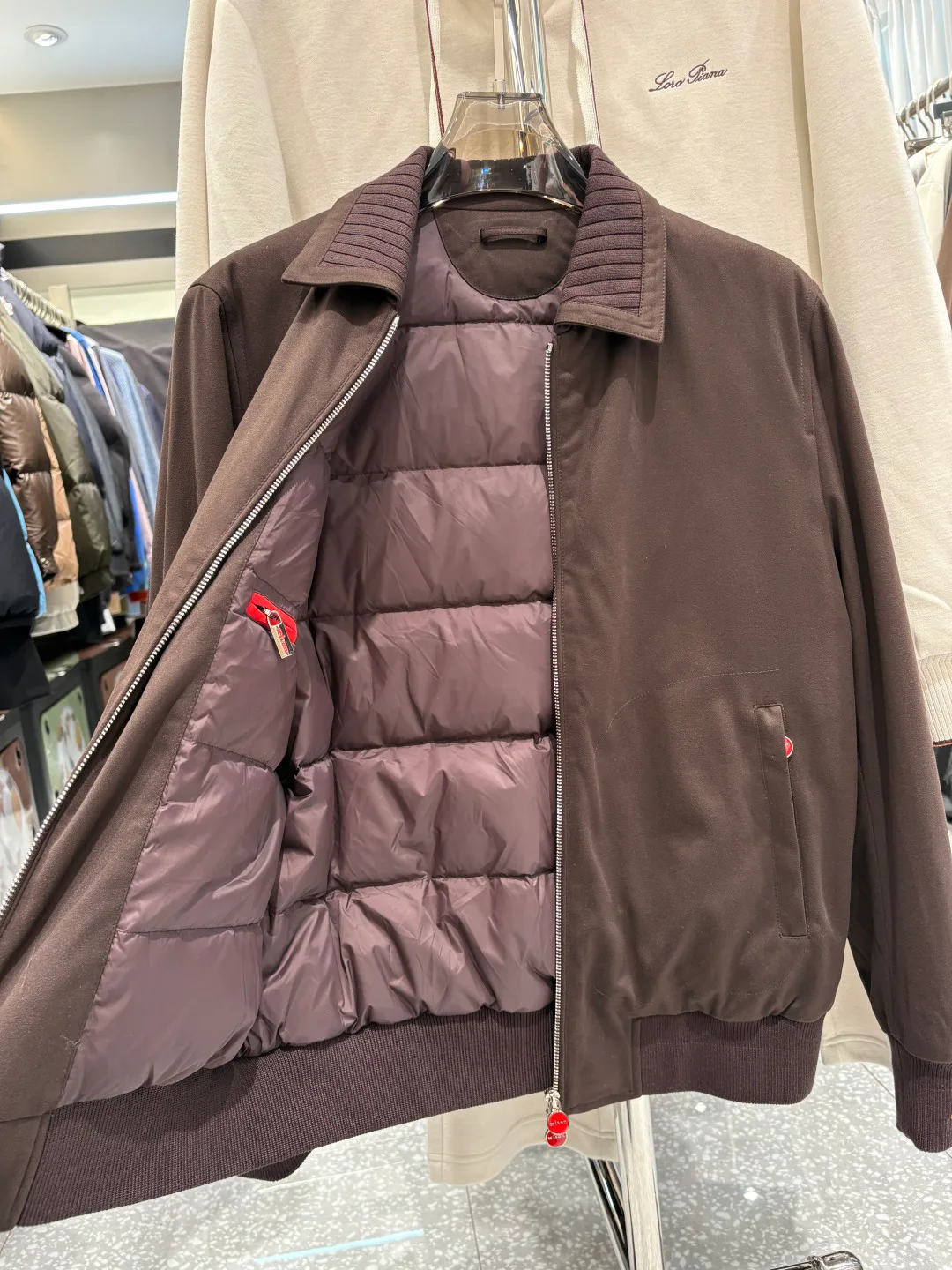 Куртки И Пуховики Мужские Kiton 1639318