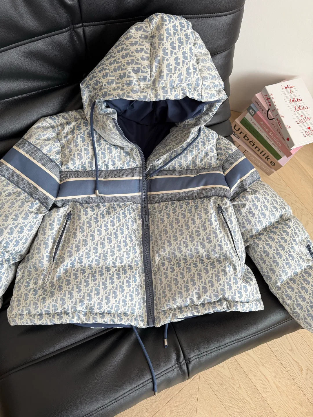 Куртки И Пуховики Женские Louis Vuitton 234301