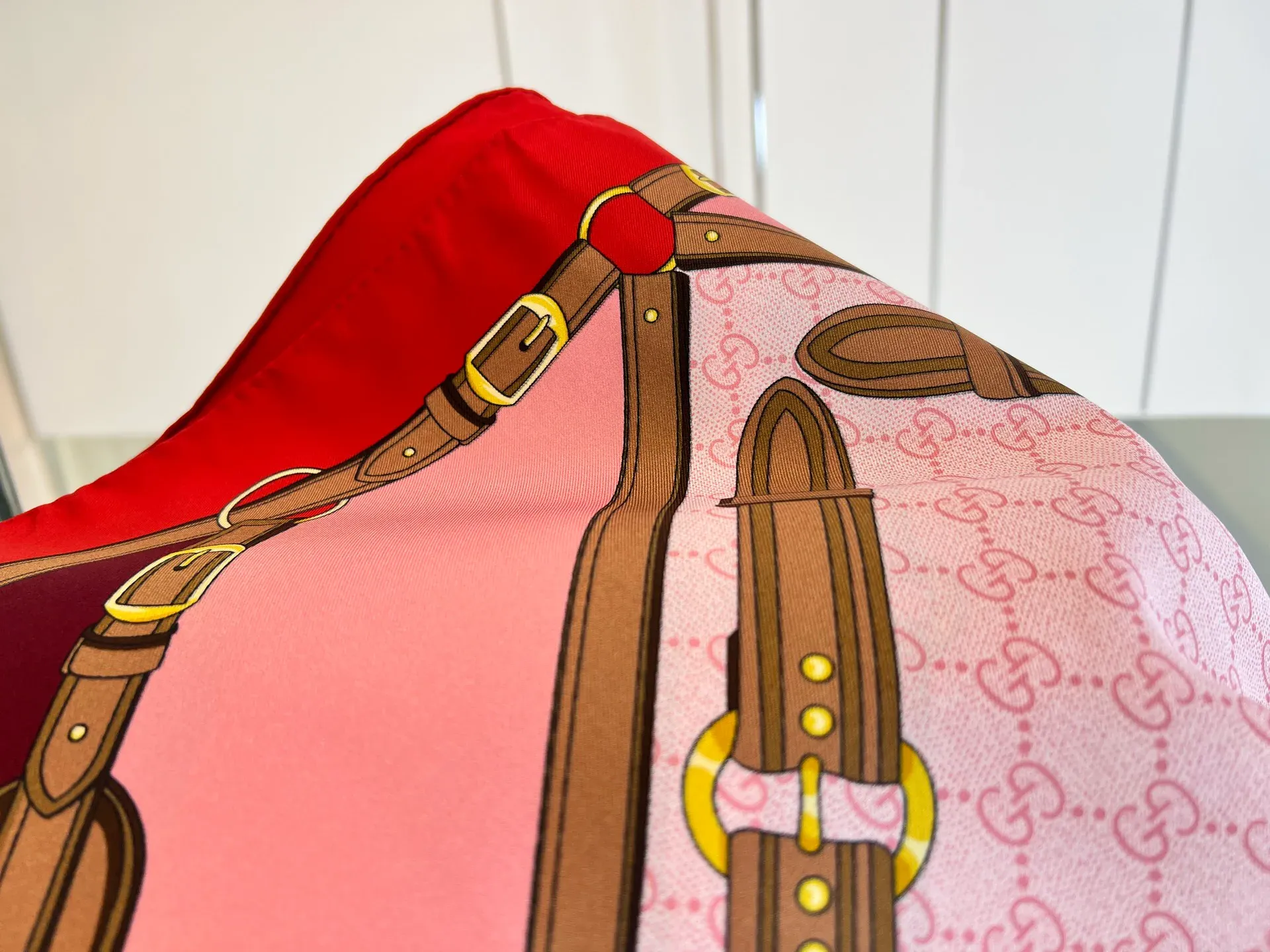 Шарфы Gucci 949420