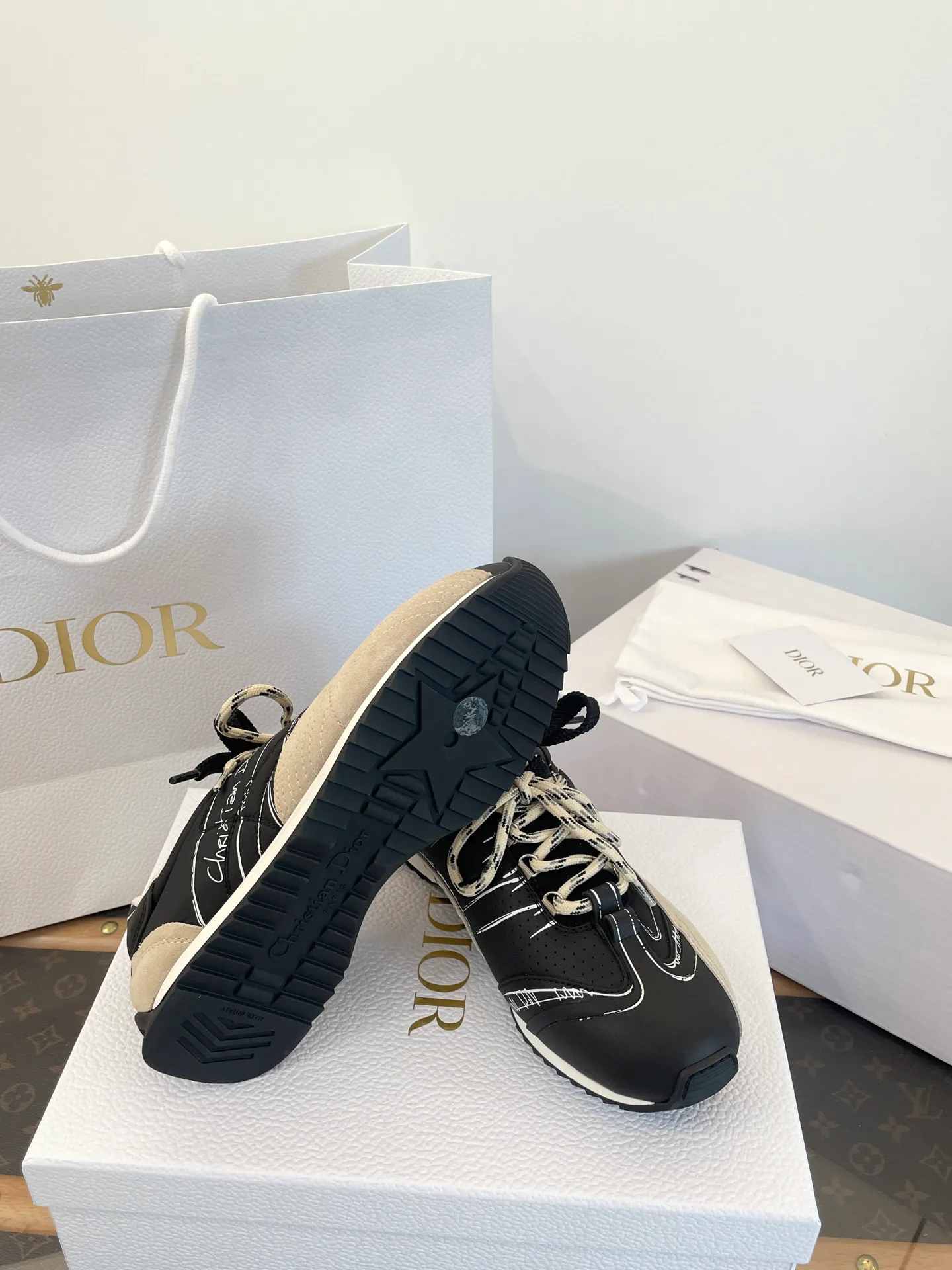 Кроссовки Женские Christian Dior 11593363