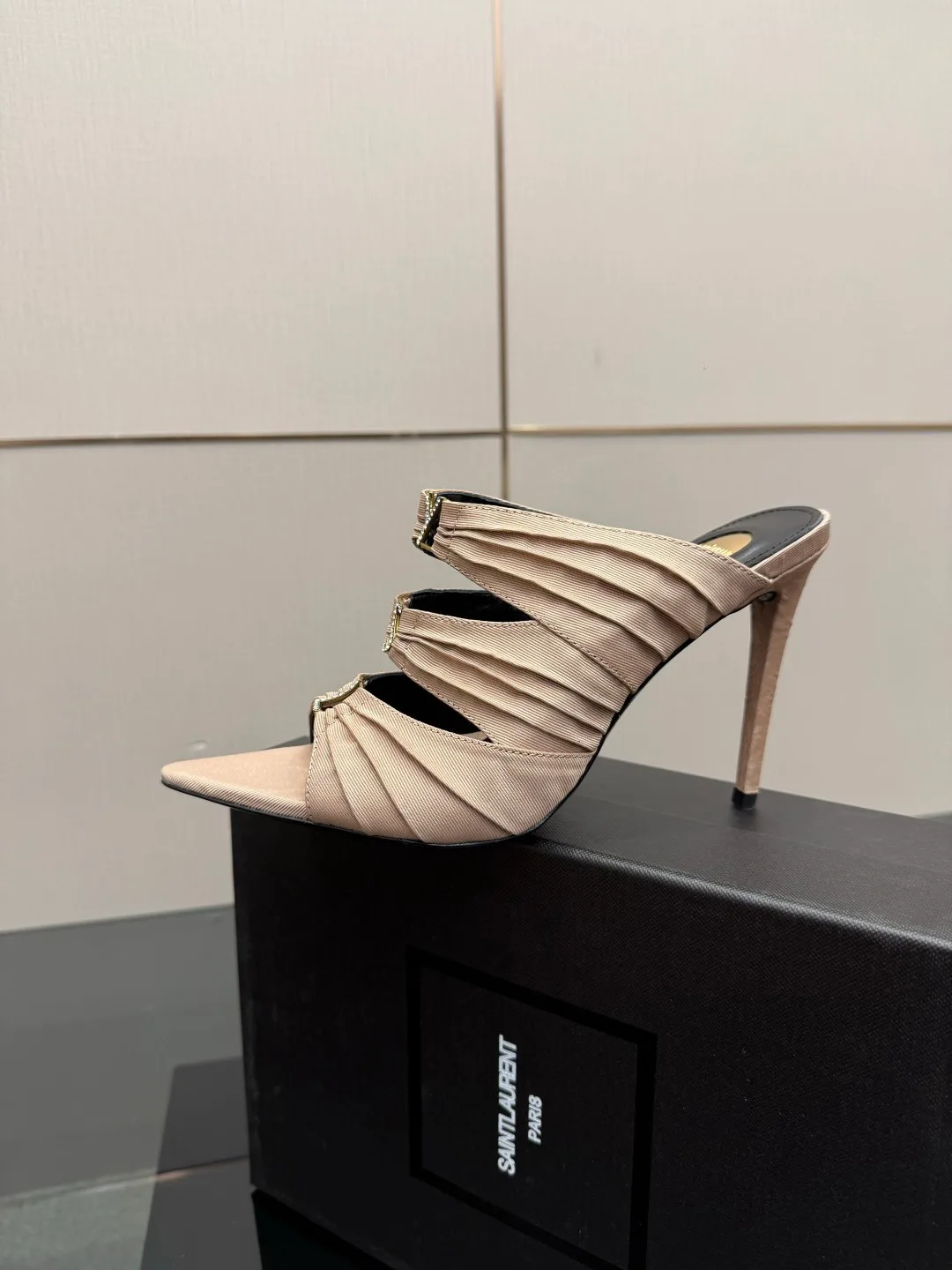 Сандалии Женские Saint Laurent 9317901