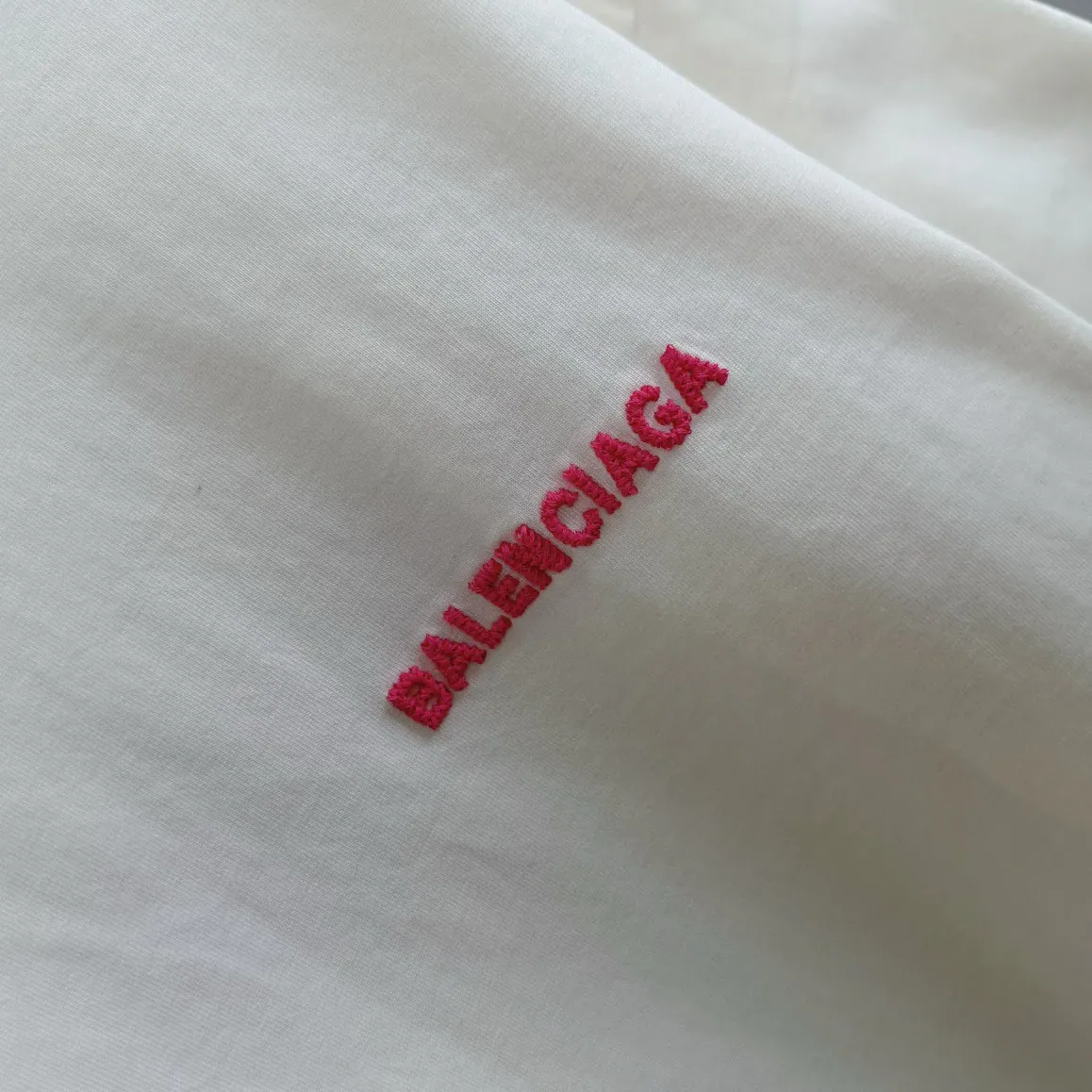 Футболки Женские Balenciaga 4248