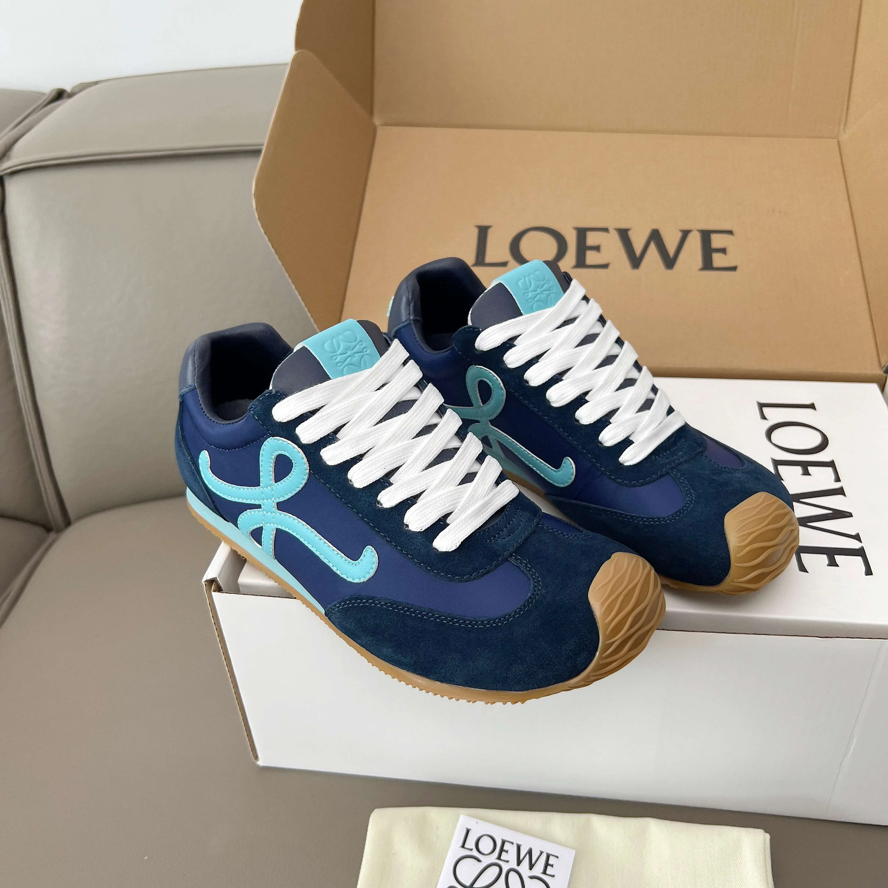Кроссовки Женские Loewe 18011174