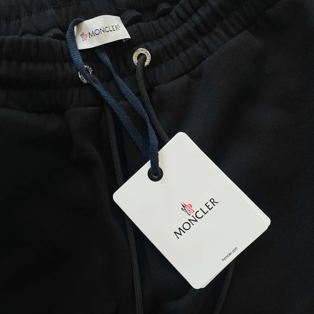 Шорты Женские Moncler 11425147