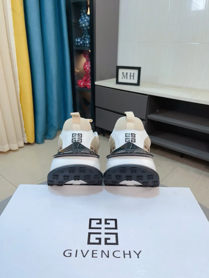 Кроссовки Мужские Givenchy 5534101