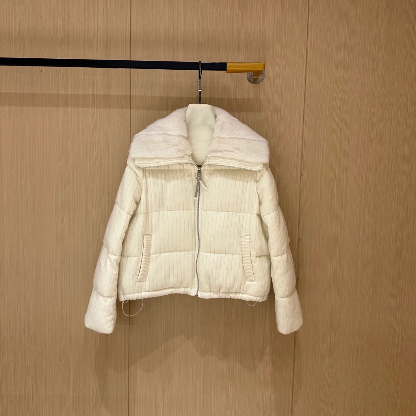 Куртки Женские Brunello Cucinelli 409396