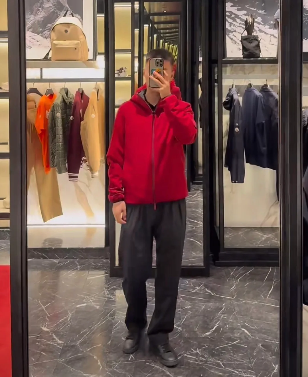 Куртки И Пуховики Мужские Moncler 618520