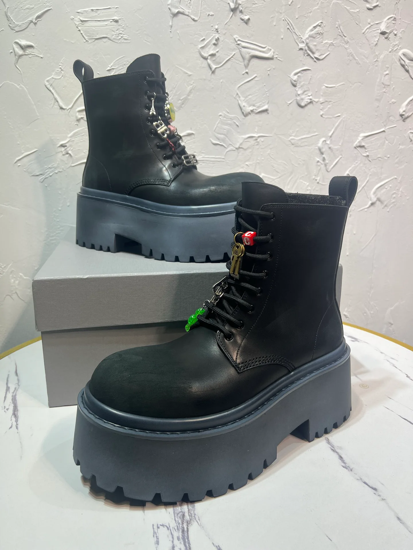 Ботинки Мужские Balenciaga 18225213