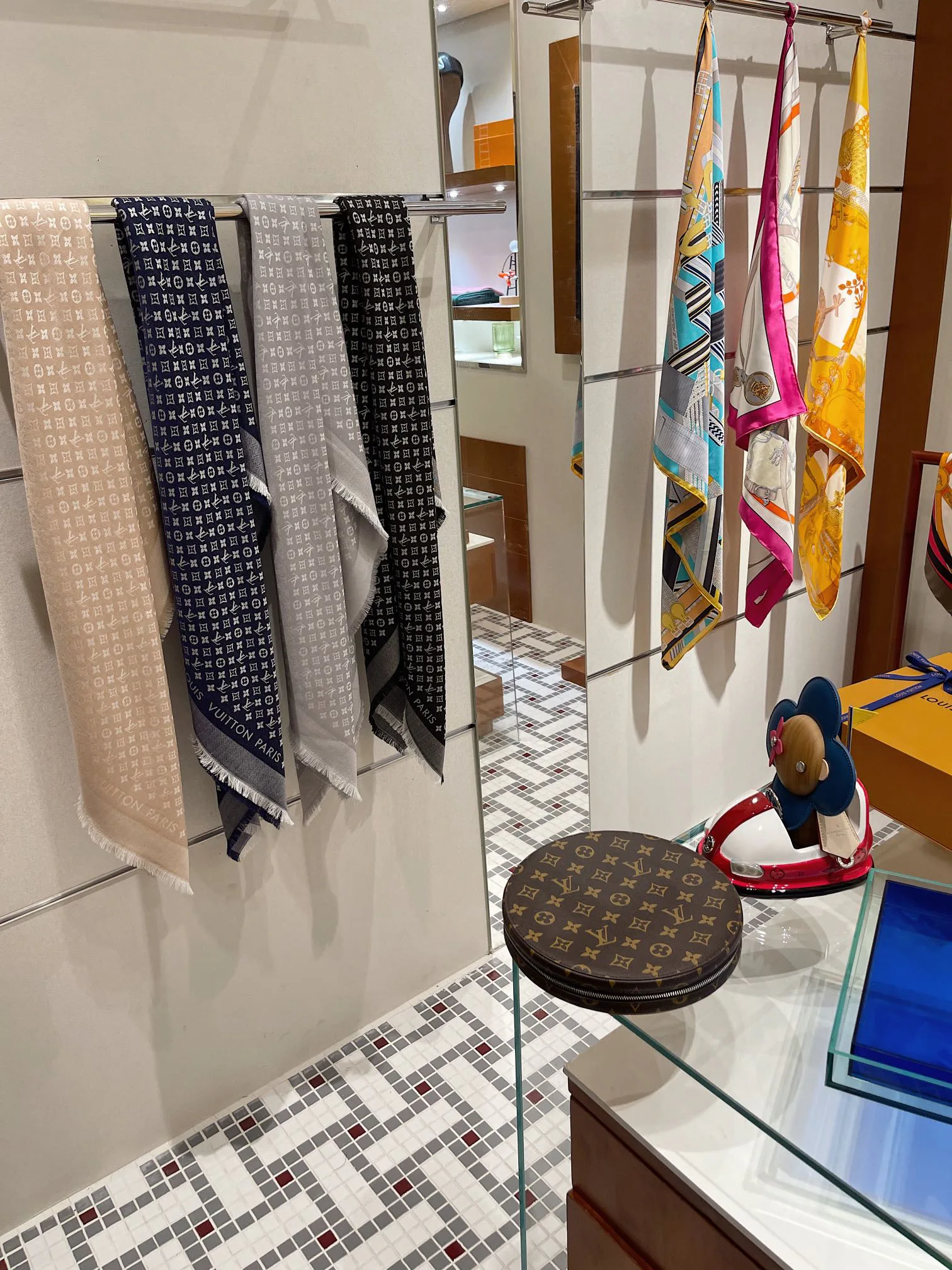 Шарфы Louis Vuitton 94336