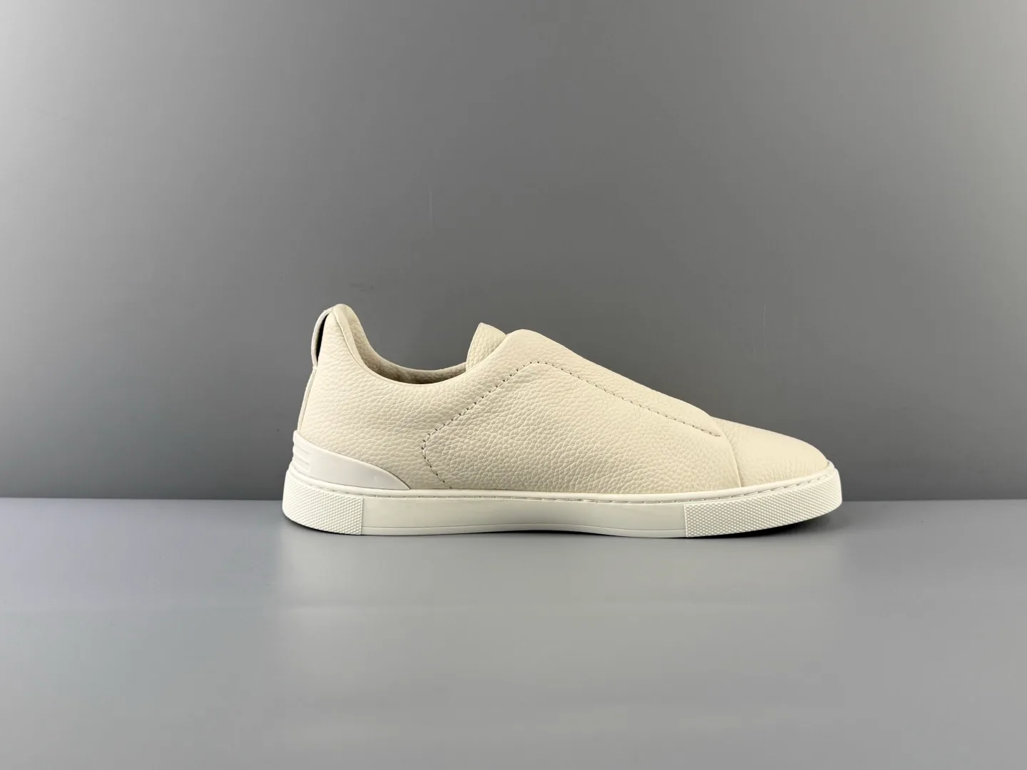 Кроссовки Женские Zegna 18552316