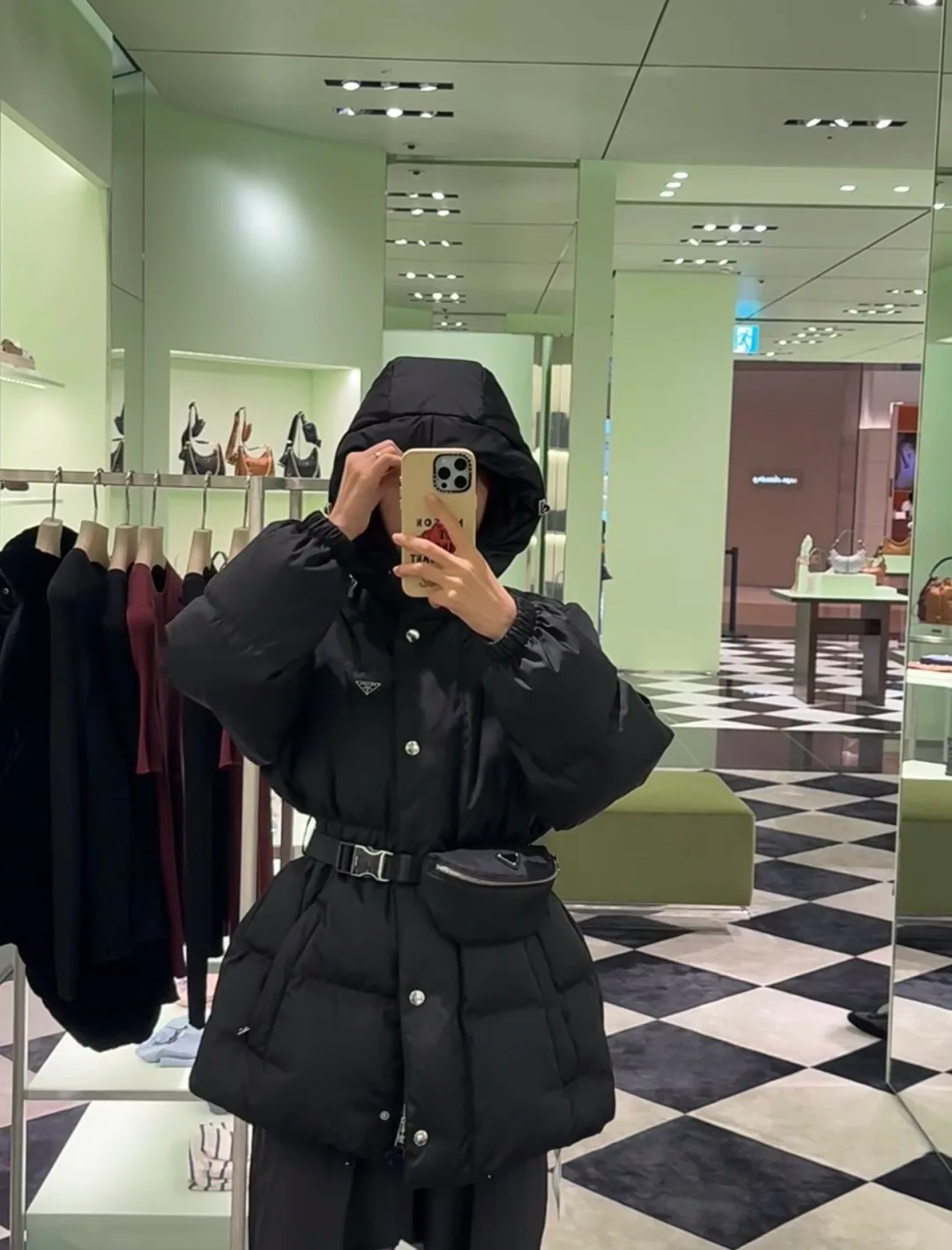 Куртки И Пуховики Женские Prada 18840088