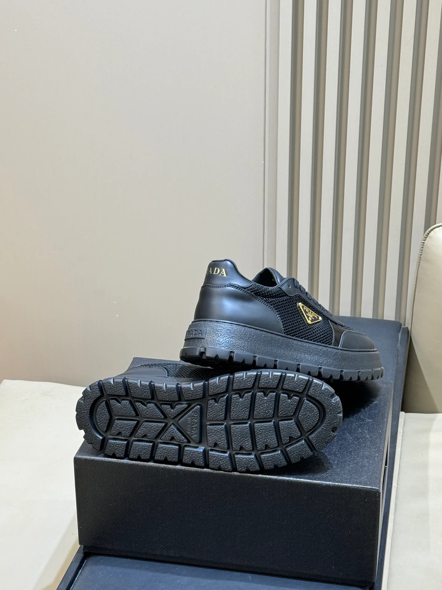 Кроссовки Мужские Prada 17915324