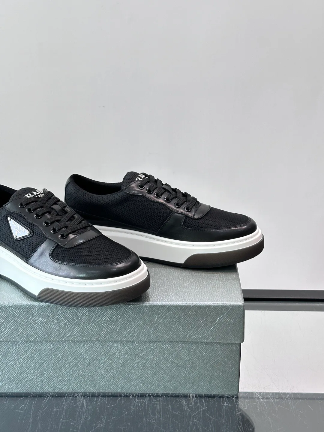 Кроссовки Мужские Prada 17913725