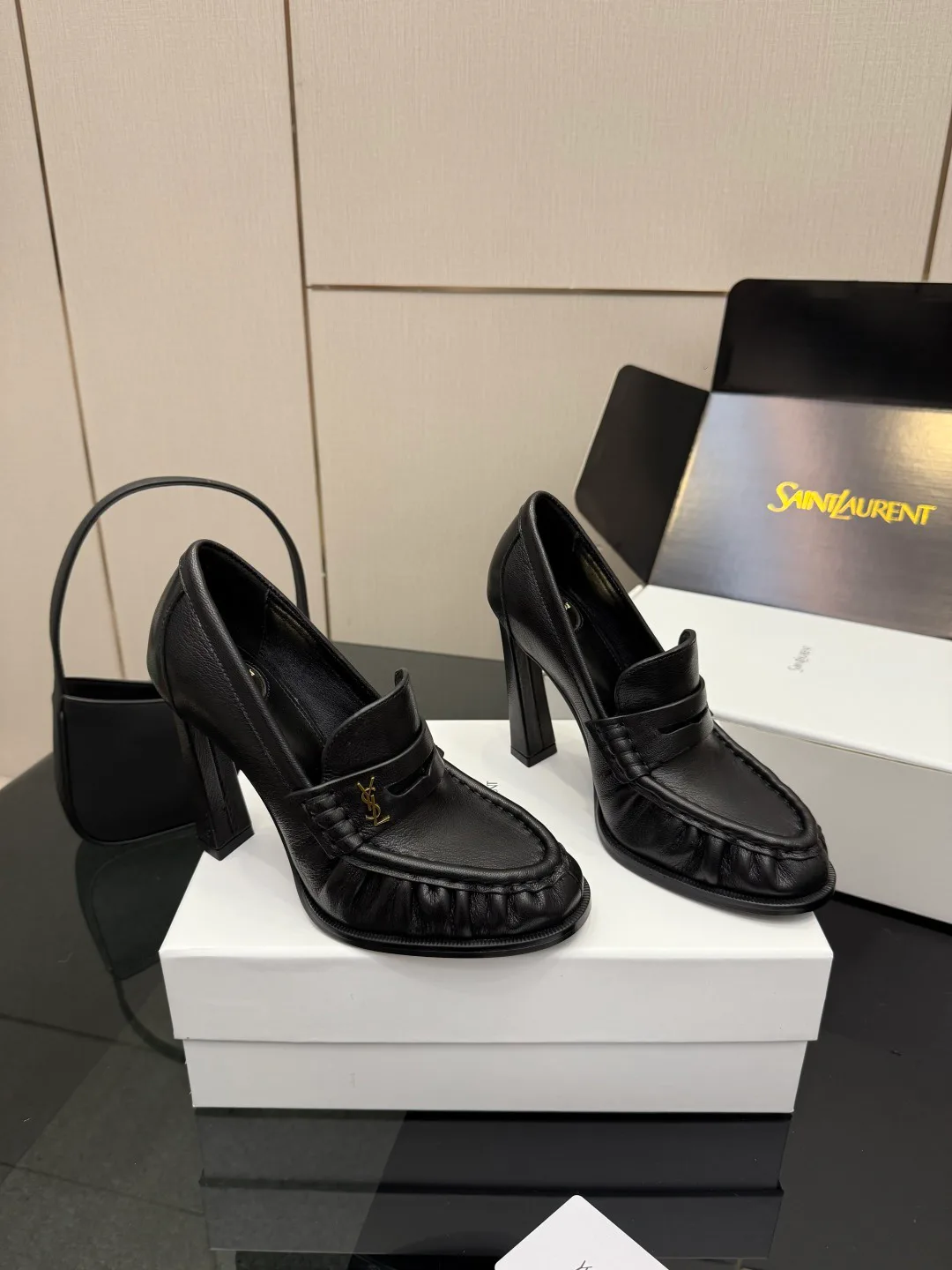 Туфли Женские Saint Laurent 1091949