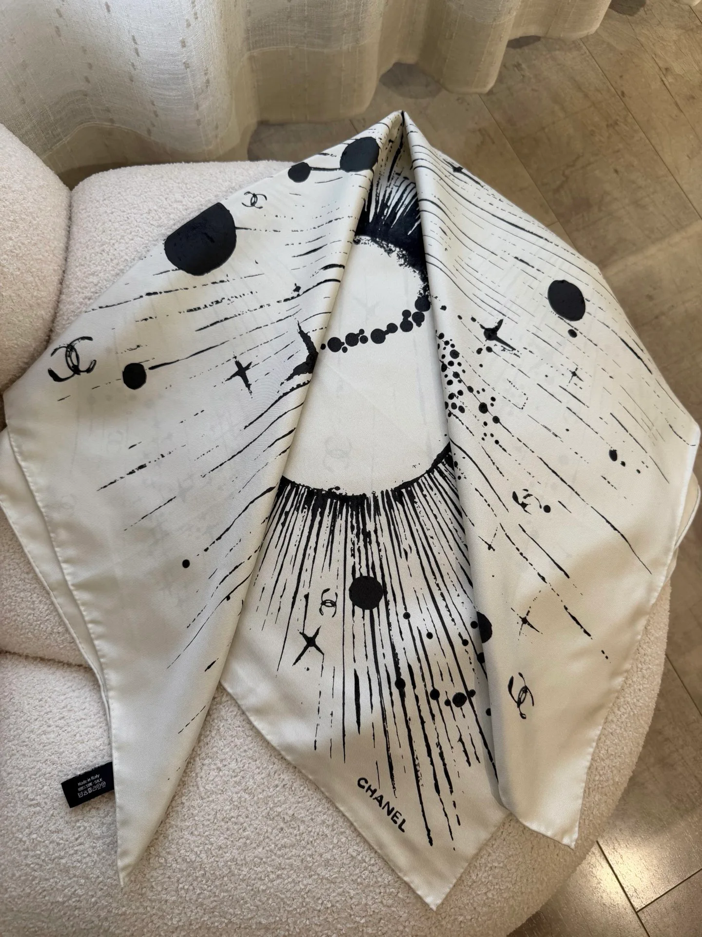 Платки Chanel 18525735