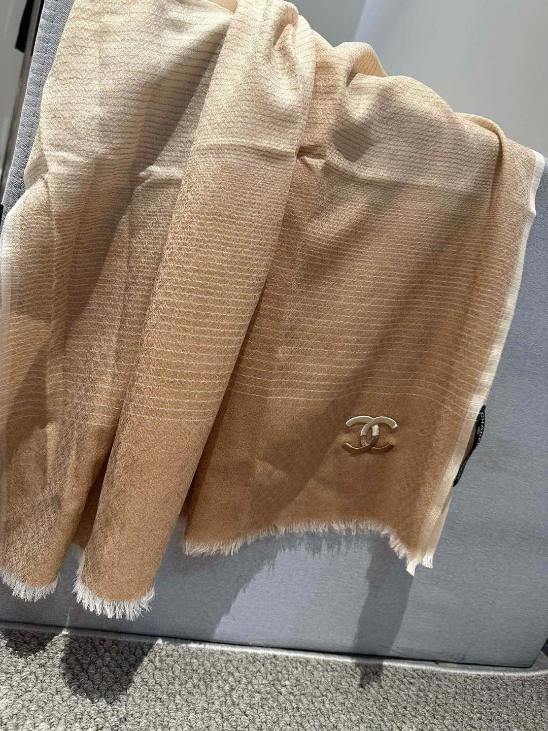 Шарфы Chanel 5425