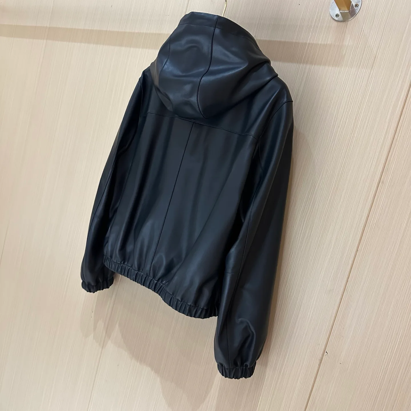 Кожаные Куртки И Дублёнки Женские Loro Piana 11511520