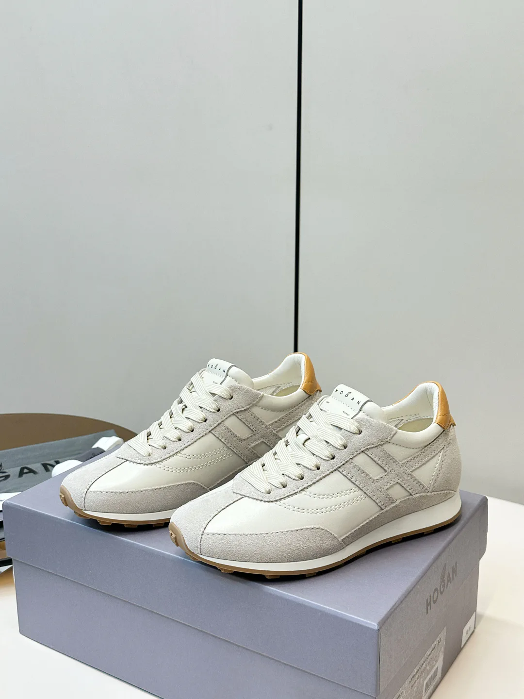 Кроссовки Женские Hogan 11424867