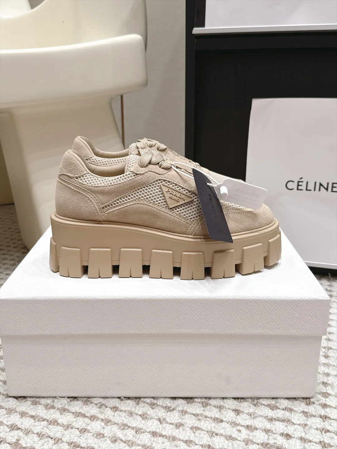 Кроссовки Женские Prada 19253494