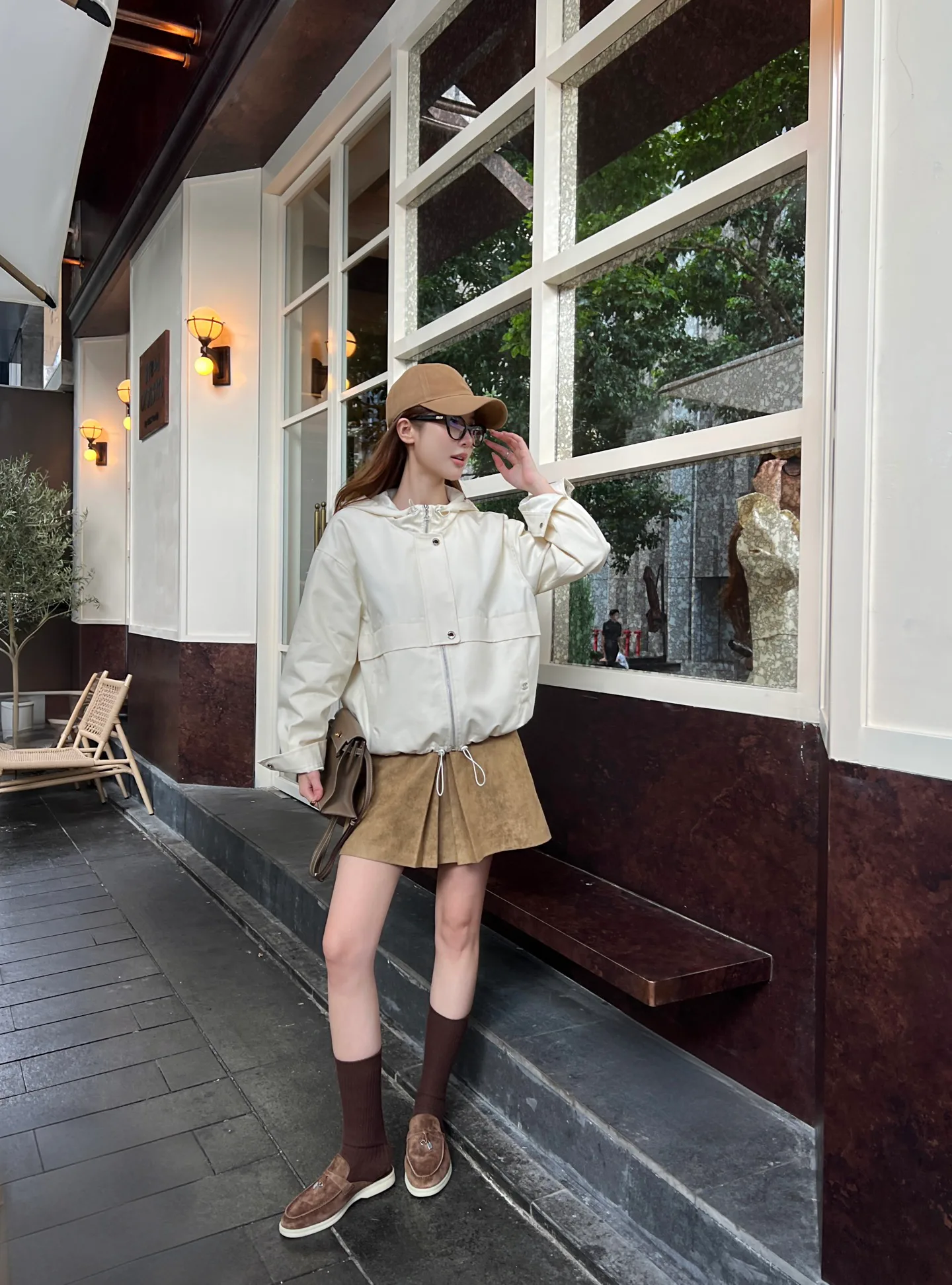 Куртки И Пуховики Женские Chanel 18599091