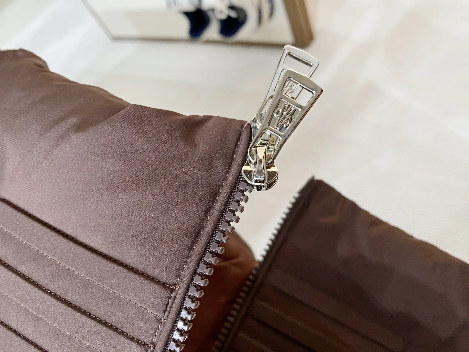 Куртки И Пуховики Мужские Moncler 1309600