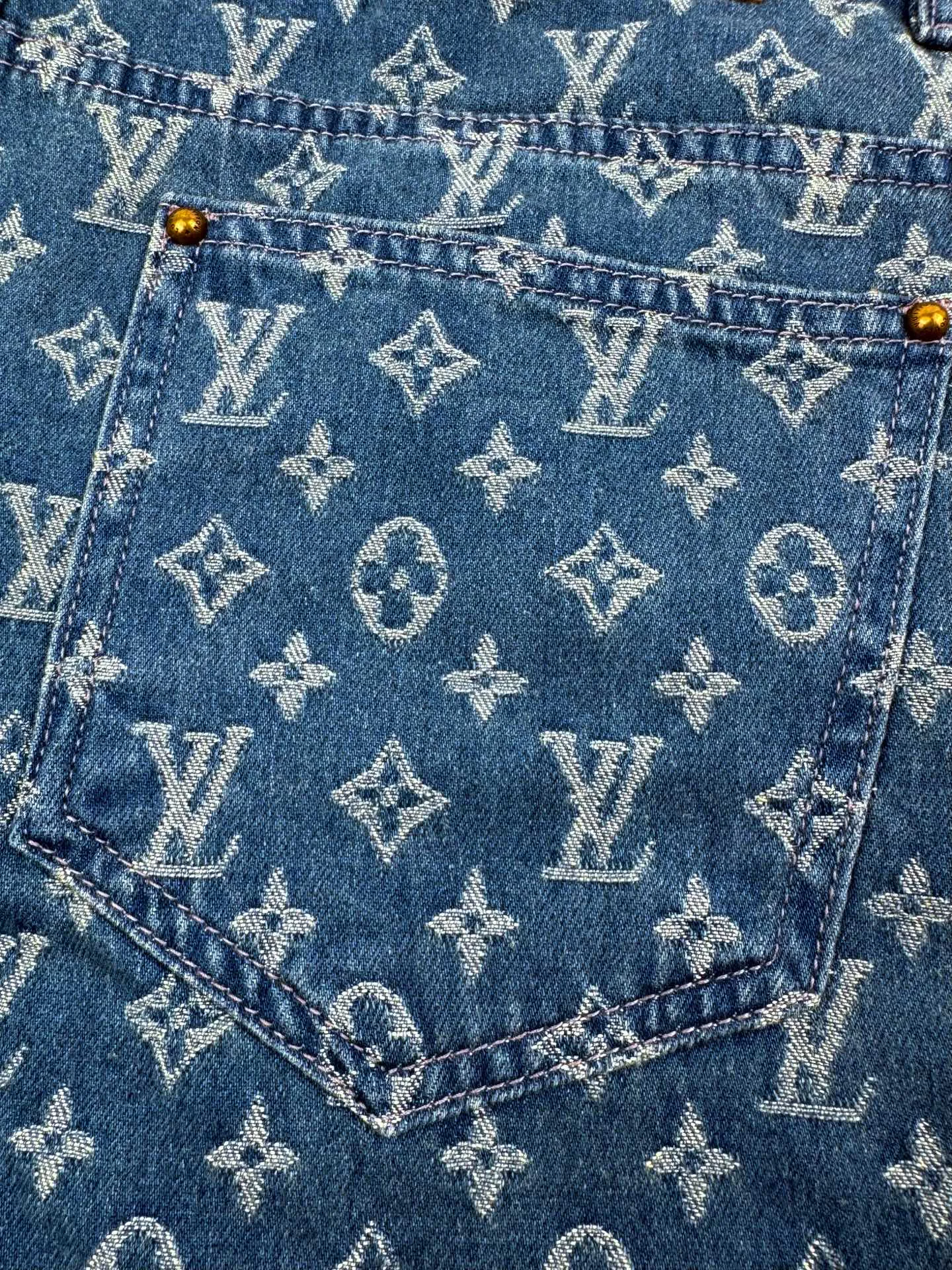 Шорты Женские Louis Vuitton 12757043